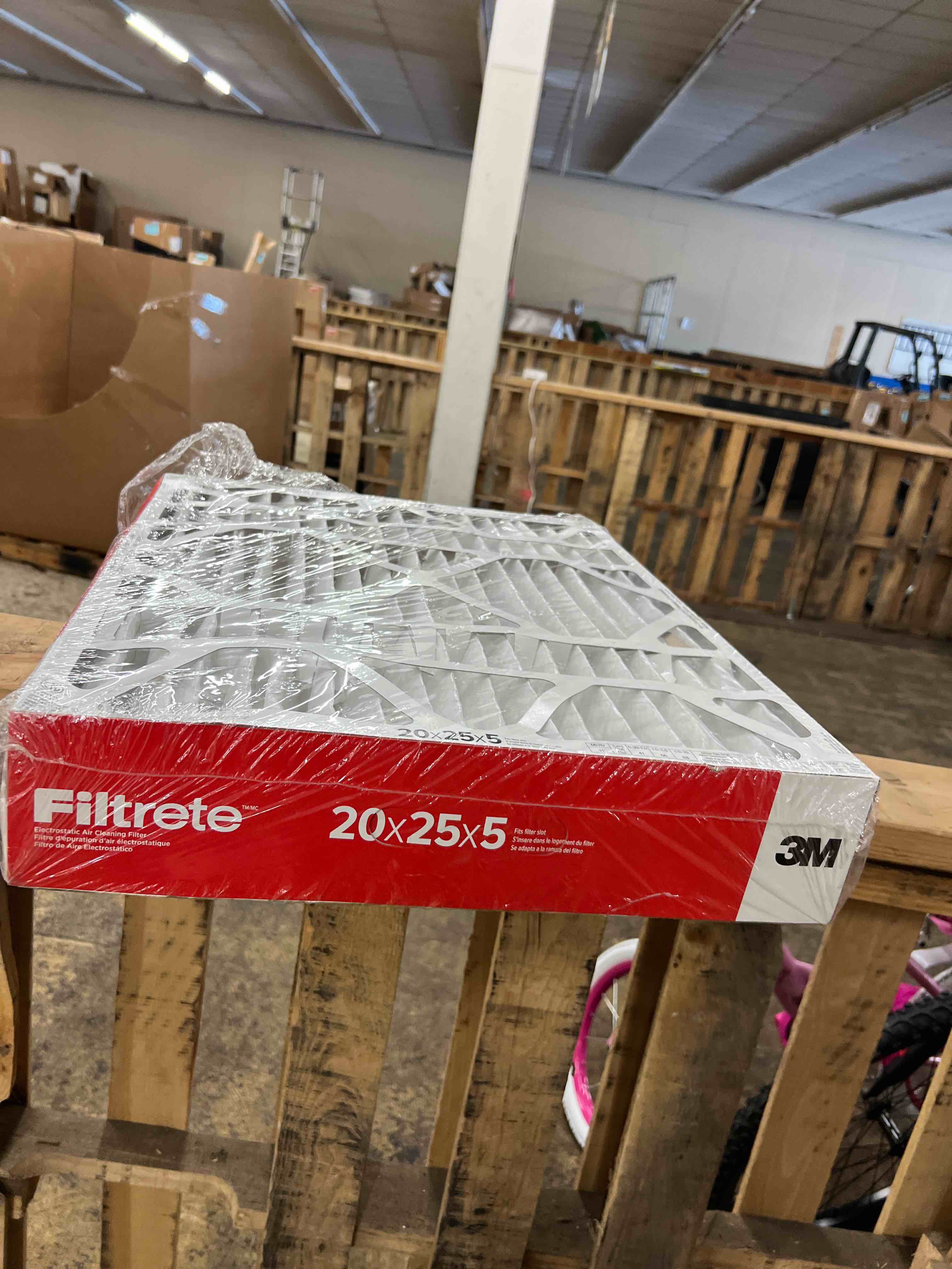 https://s3.amazonaws.com/lotting-images-prod/phillipi/RED5591400_1750093791374.jpeg