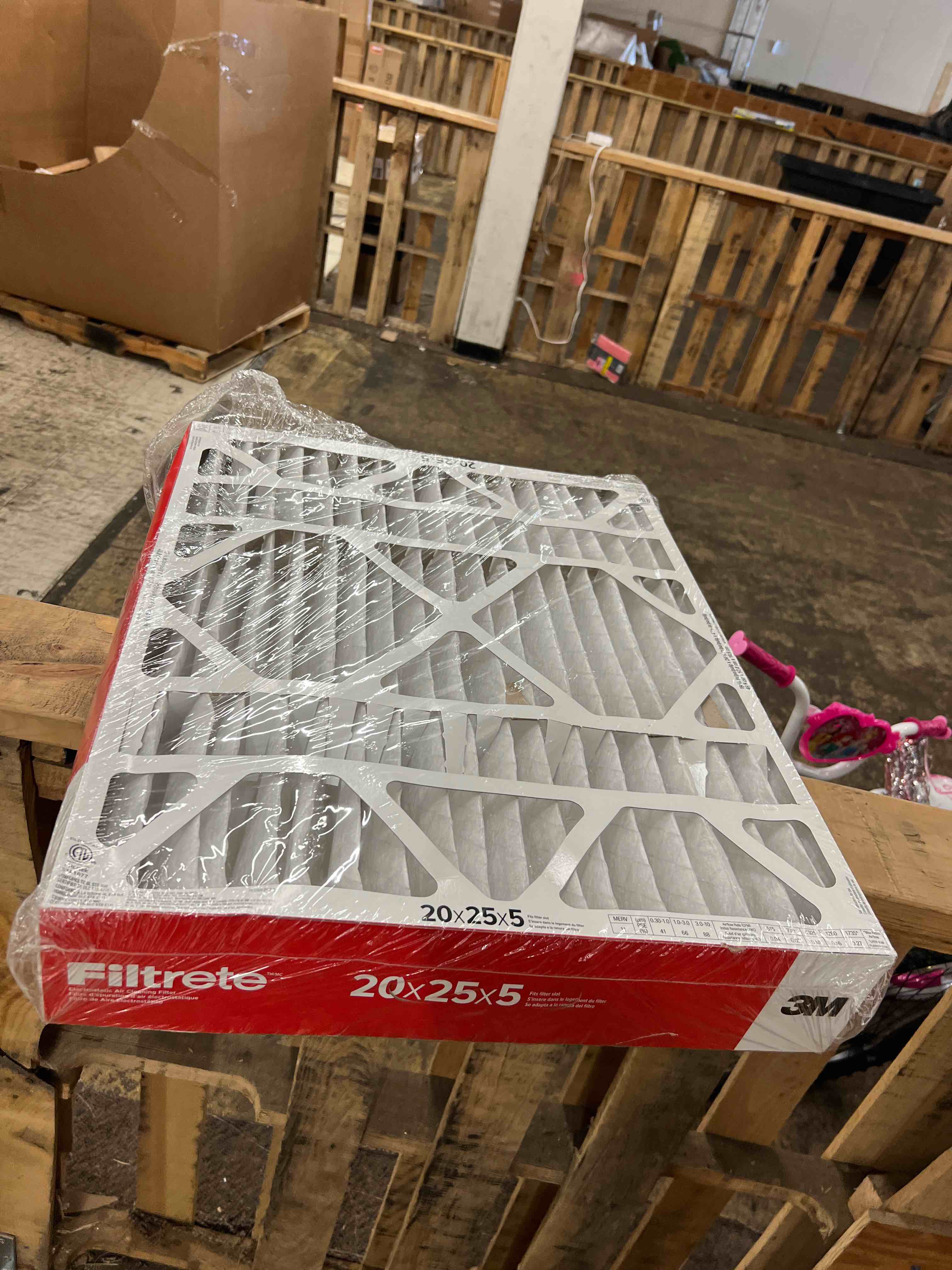 https://s3.amazonaws.com/lotting-images-prod/phillipi/RED5591400_1750093792633.jpeg