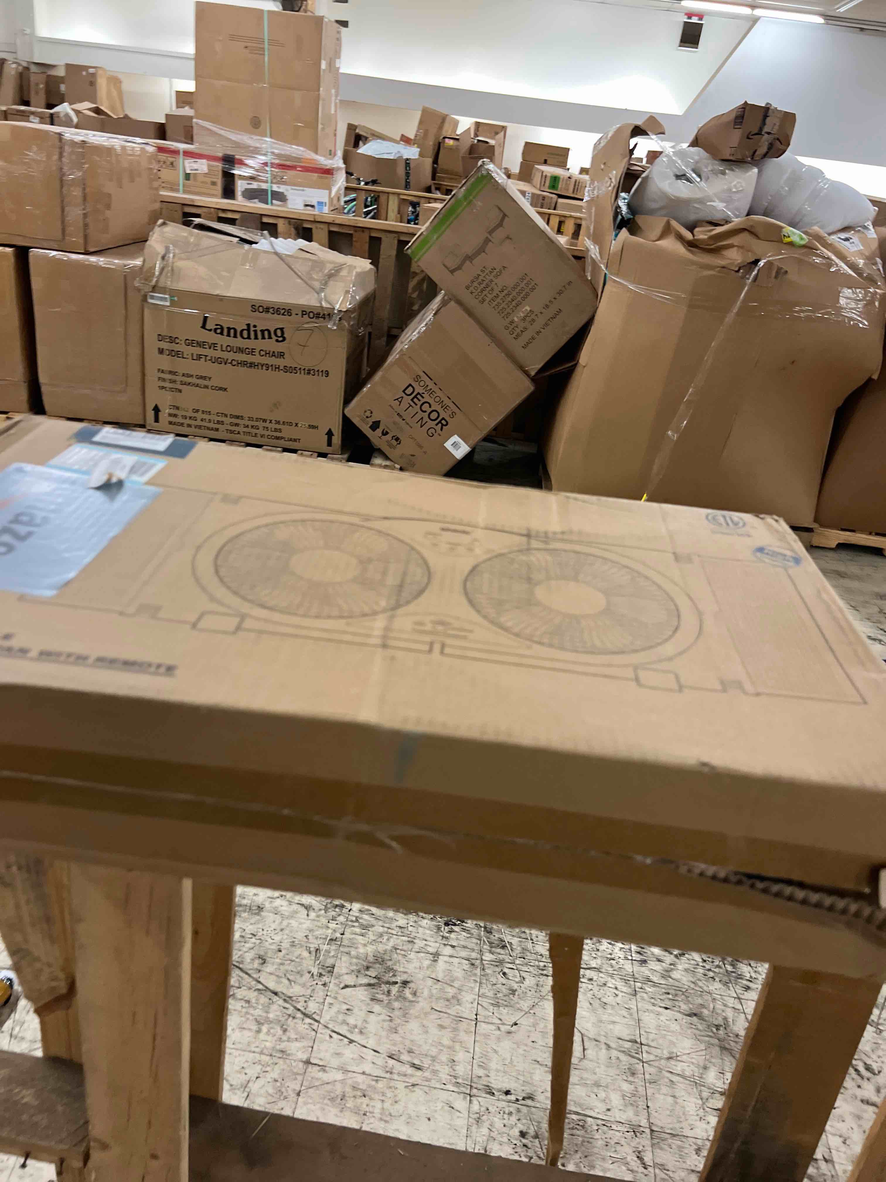 https://s3.amazonaws.com/lotting-images-prod/phillipi/RED5591783_1750705205060.jpeg