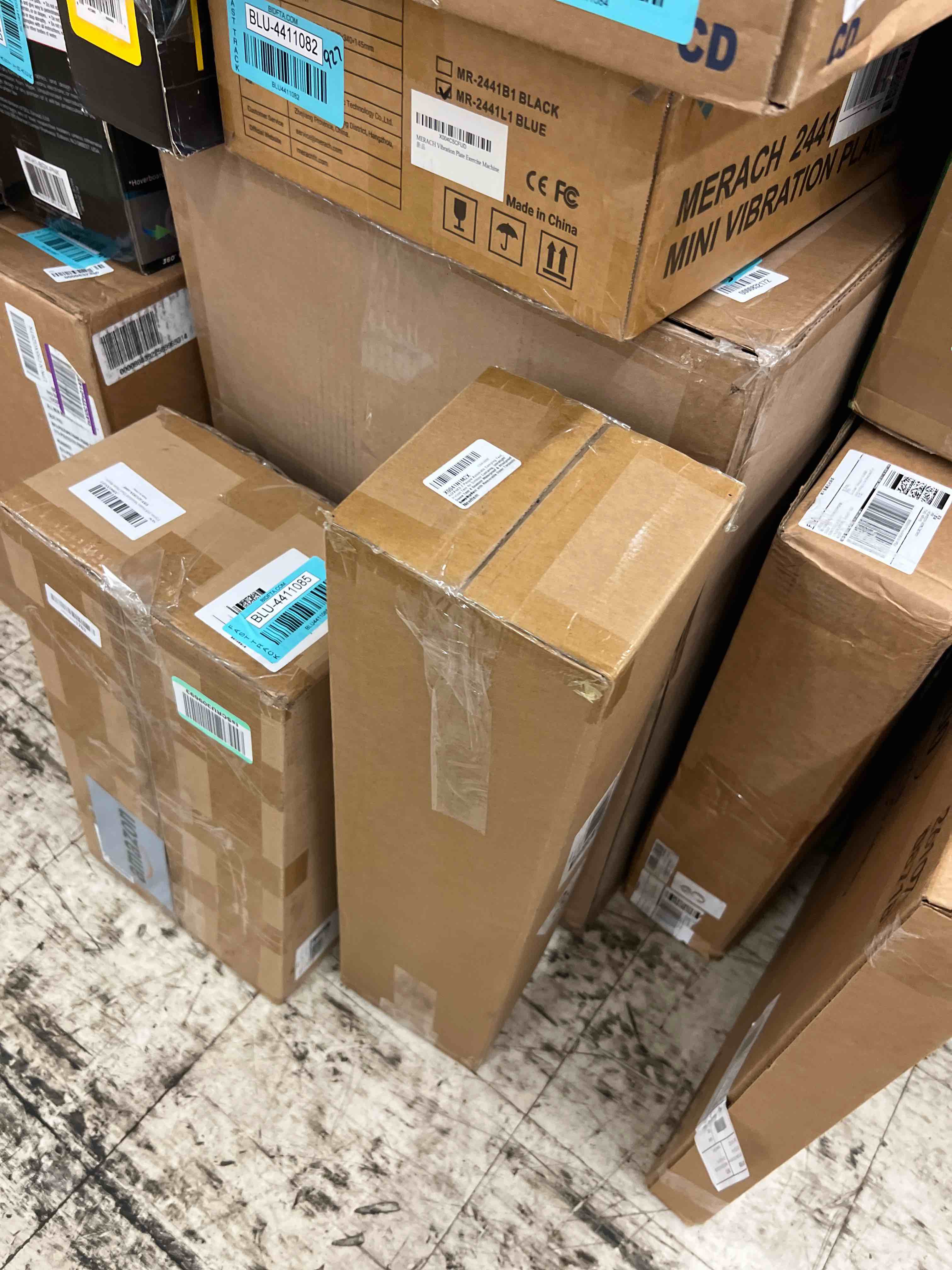 https://s3.amazonaws.com/lotting-images-prod/phillipi/RED5591821_1750786690378.jpeg