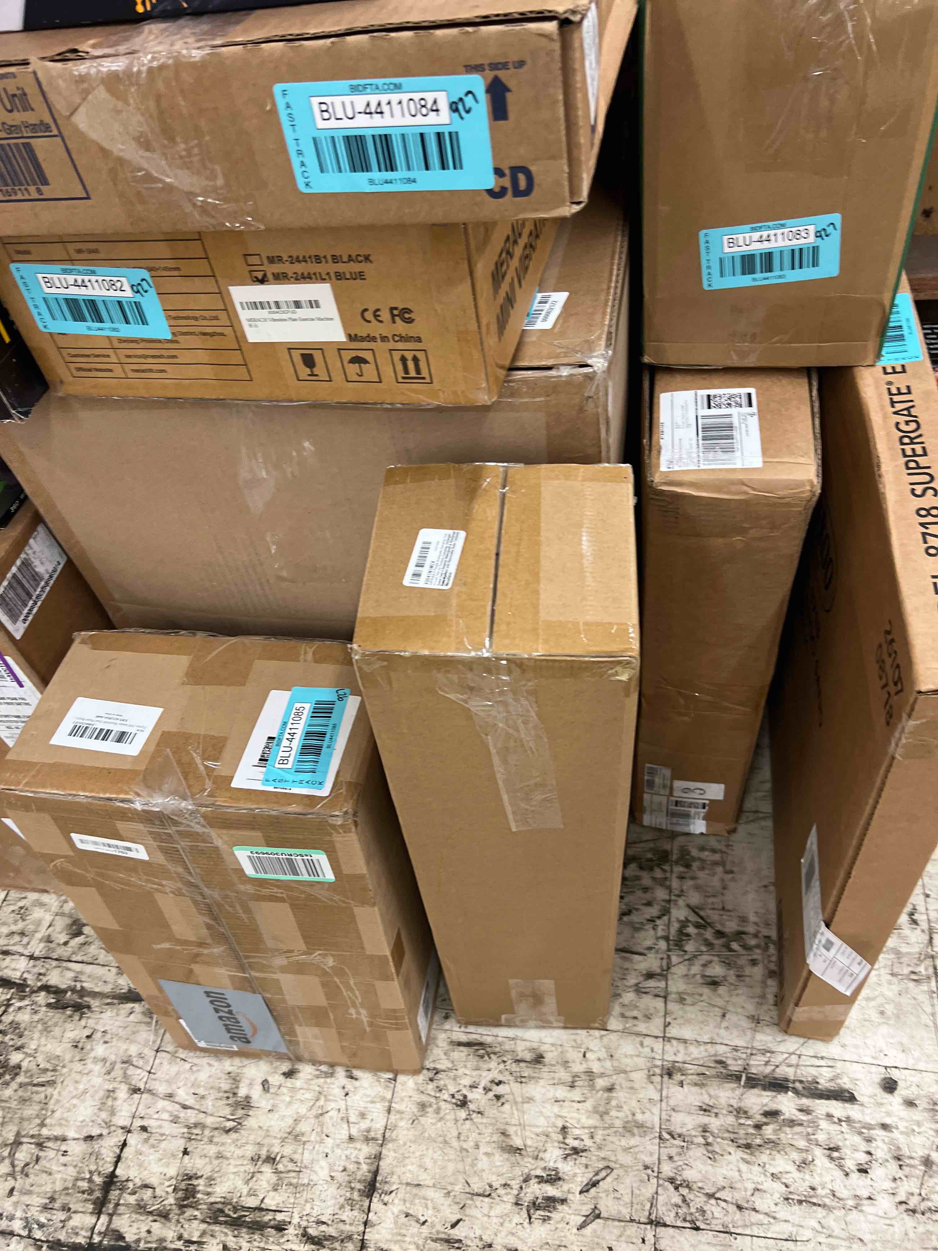 https://s3.amazonaws.com/lotting-images-prod/phillipi/RED5591821_1750786691787.jpeg