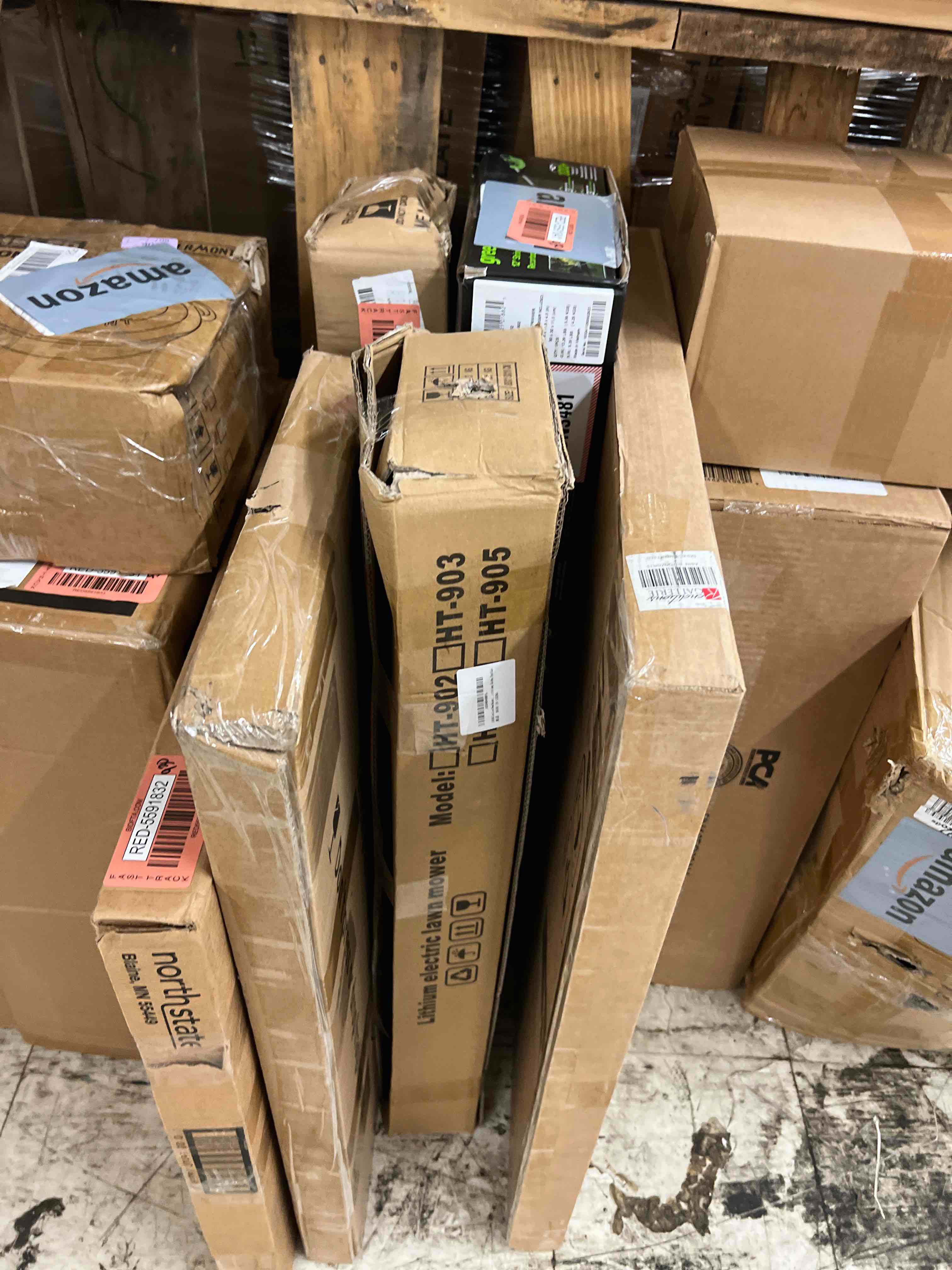 https://s3.amazonaws.com/lotting-images-prod/phillipi/RED5591843_1750859015735.jpeg