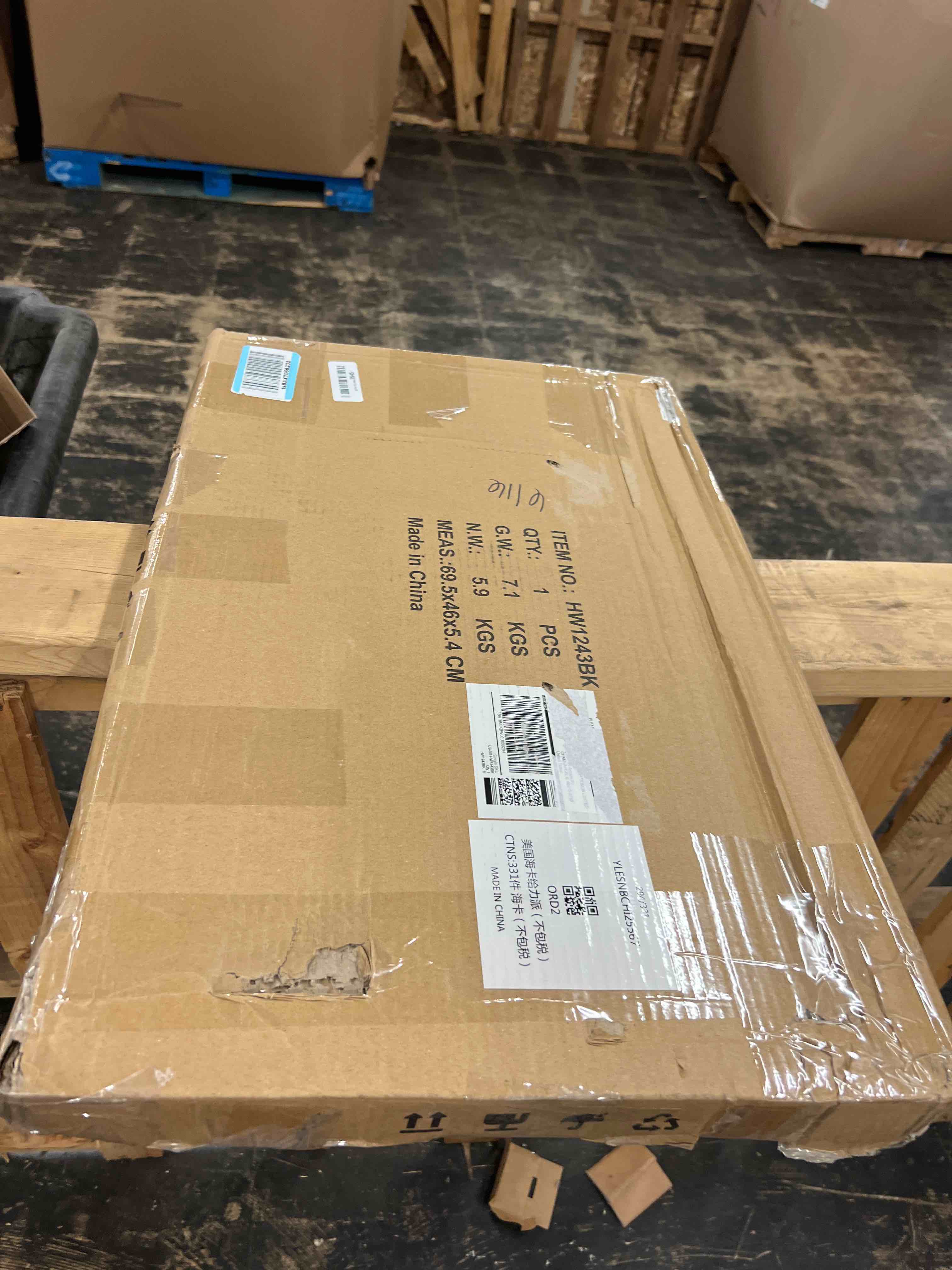 https://s3.amazonaws.com/lotting-images-prod/phillipi/RED5591888_1750886848599.jpeg