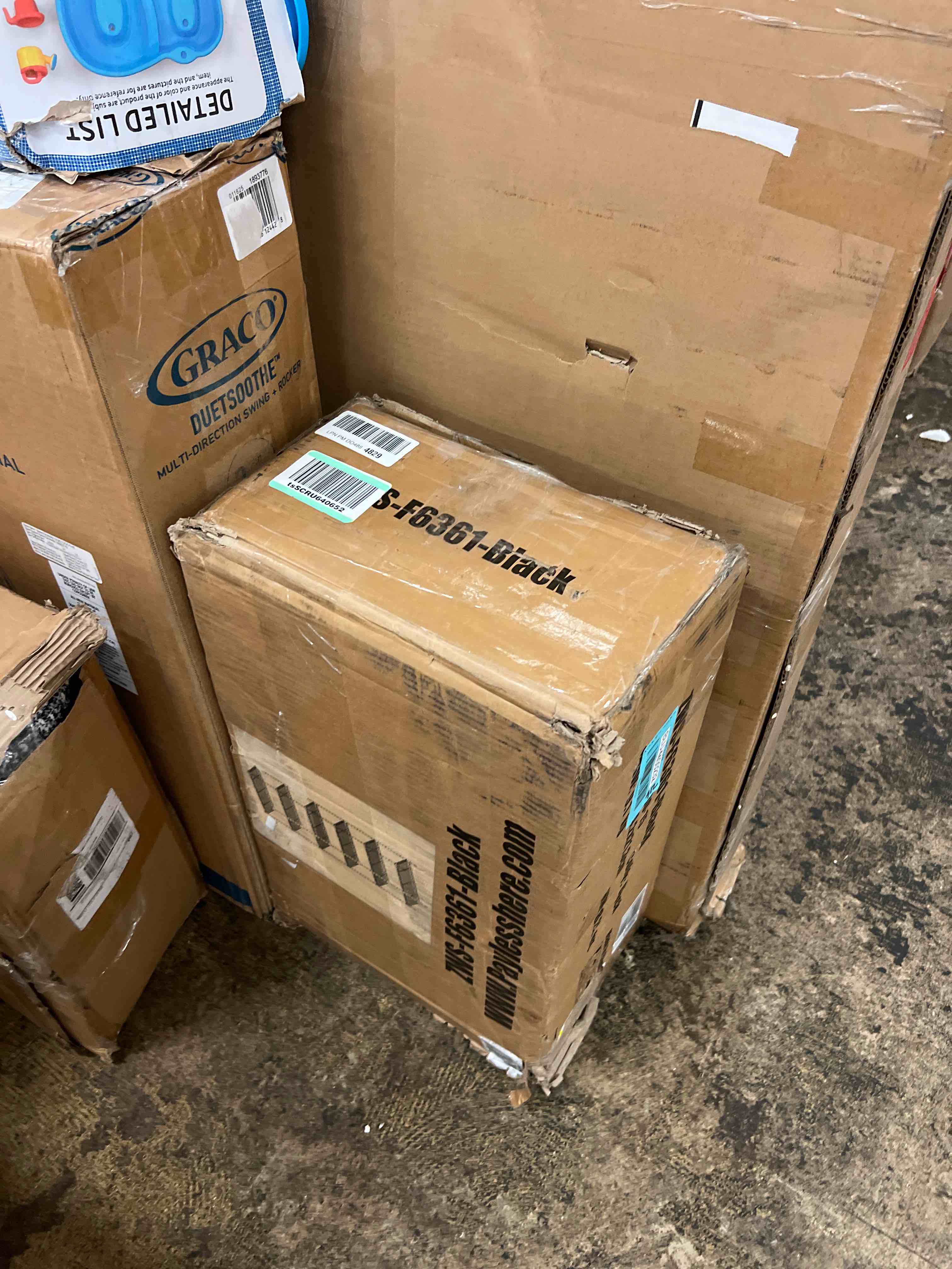 https://s3.amazonaws.com/lotting-images-prod/phillipi/RED5592010_1751305799235.jpeg