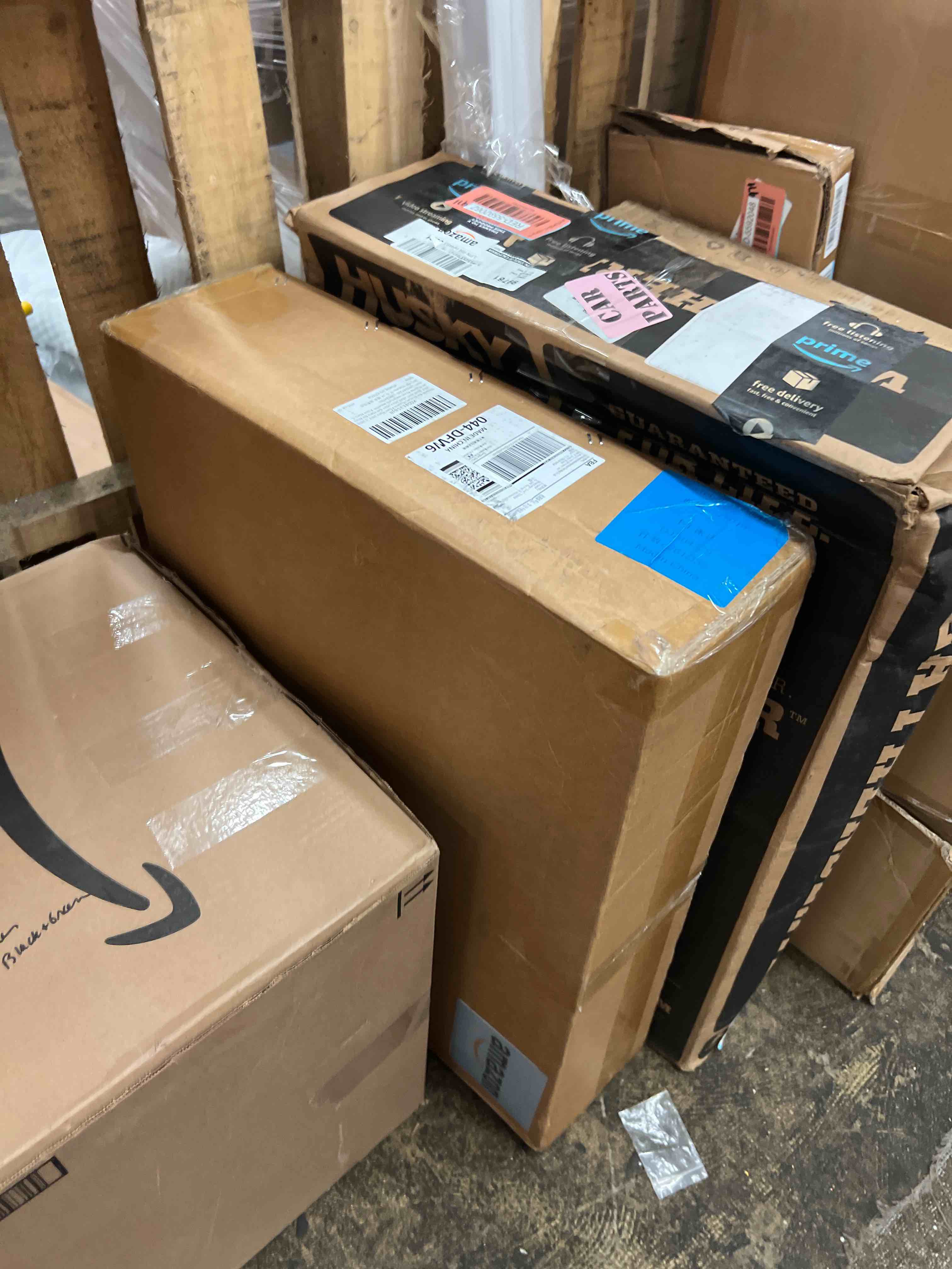 https://s3.amazonaws.com/lotting-images-prod/phillipi/RED5592063_1751329103741.jpeg
