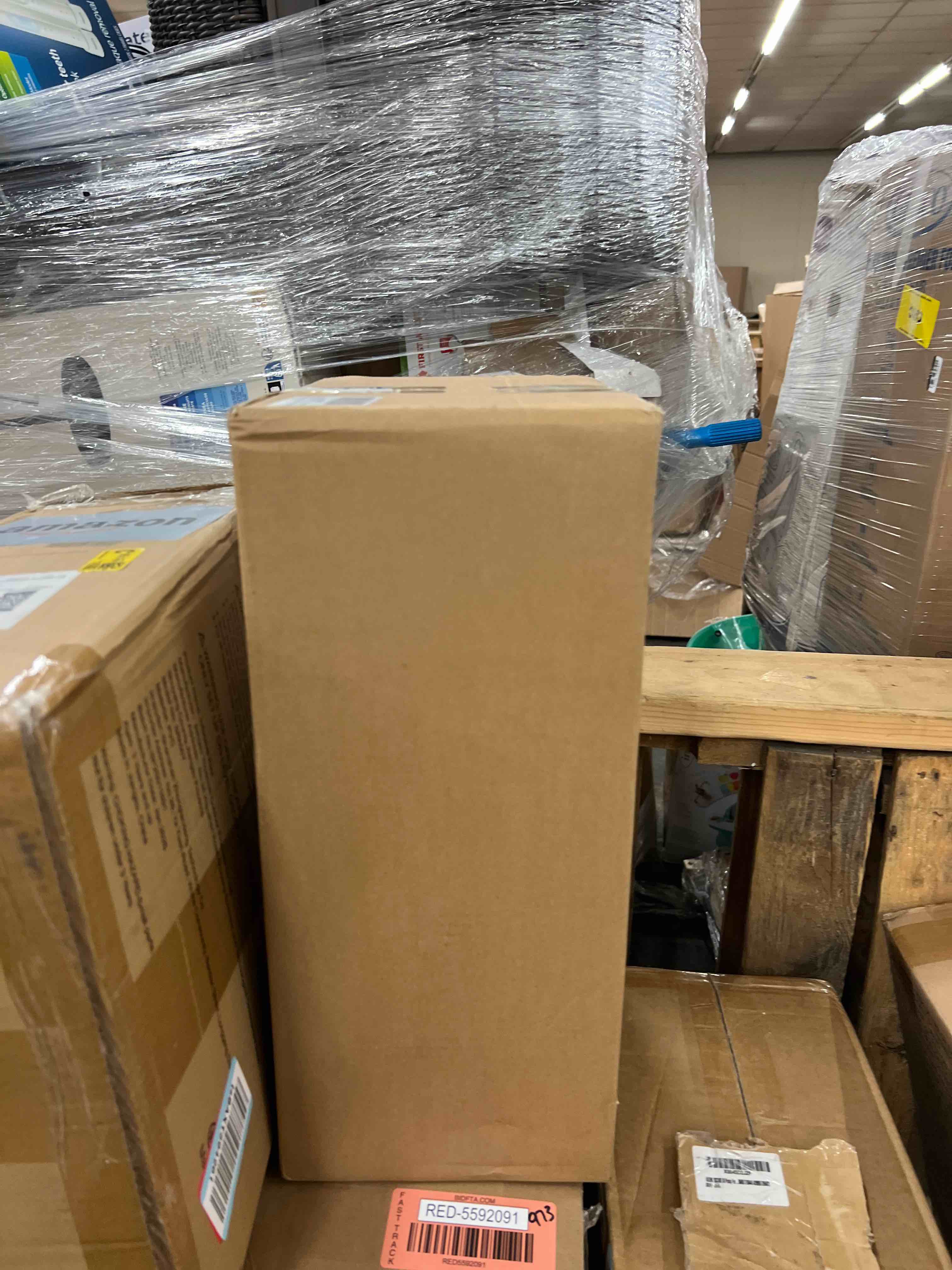 https://s3.amazonaws.com/lotting-images-prod/phillipi/RED5592099_1751378549570.jpeg