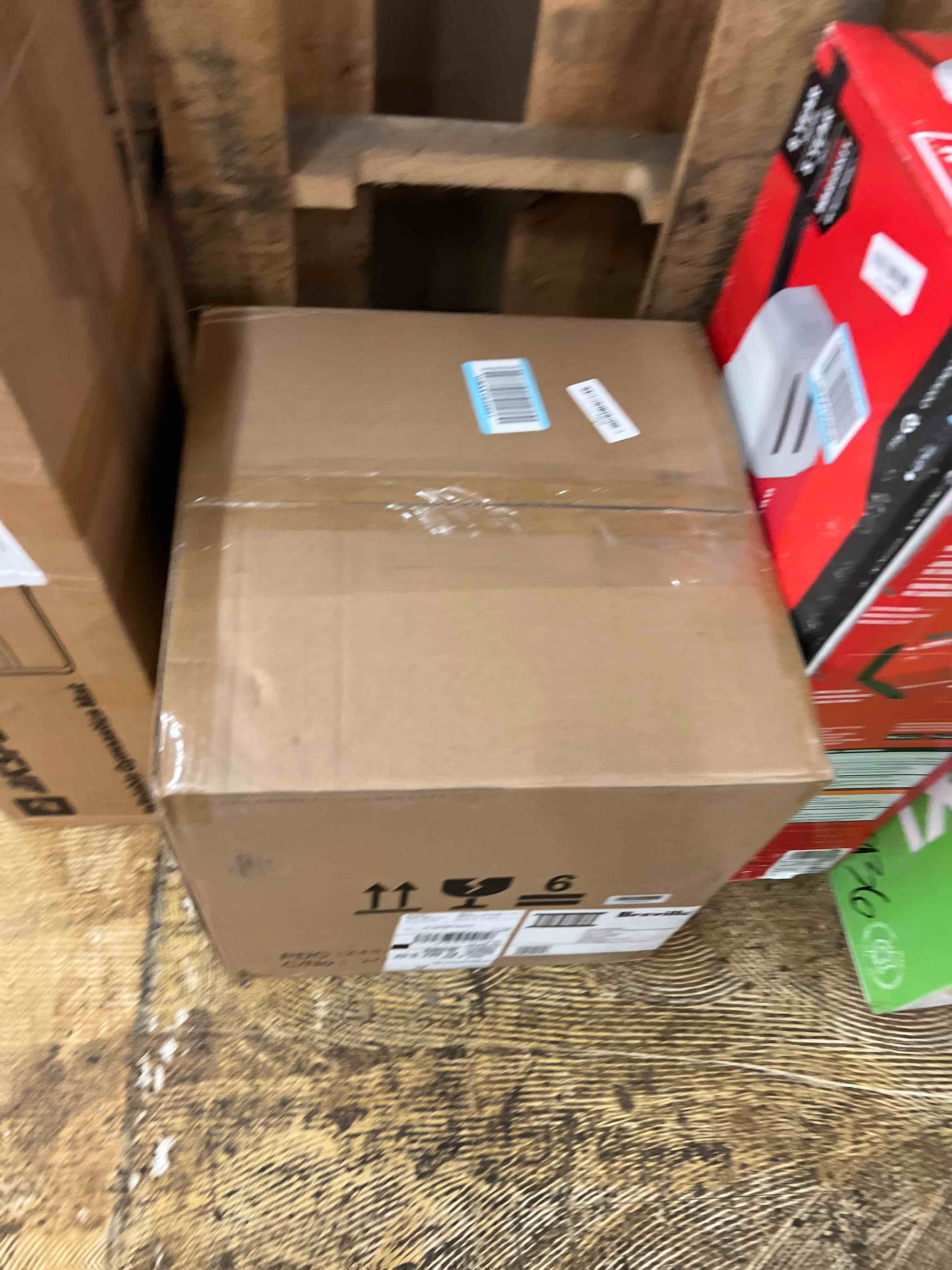 https://s3.amazonaws.com/lotting-images-prod/phillipi/RED5592164_1751414429178.jpeg