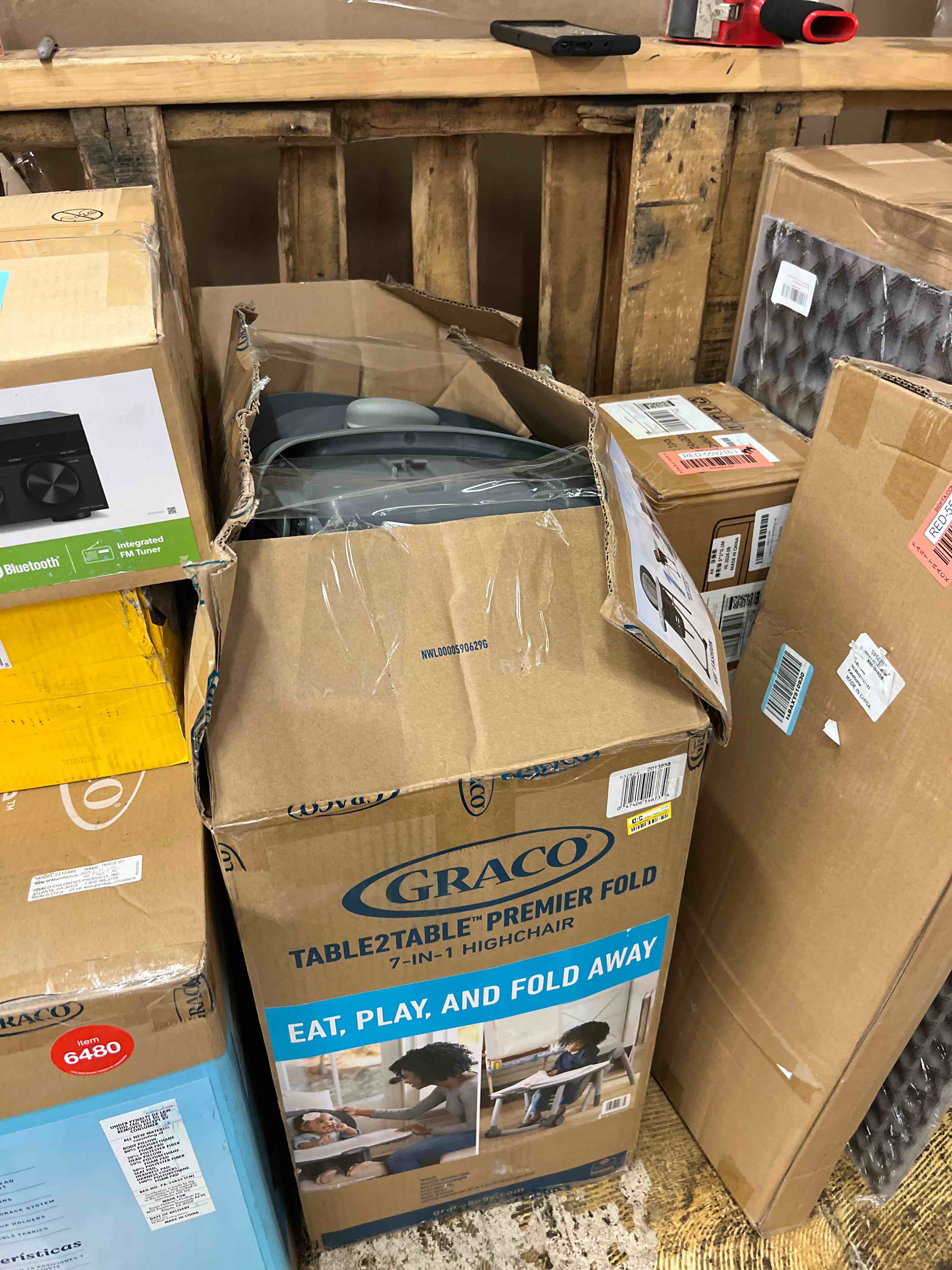 https://s3.amazonaws.com/lotting-images-prod/phillipi/RED5592185_1751464190150.jpeg