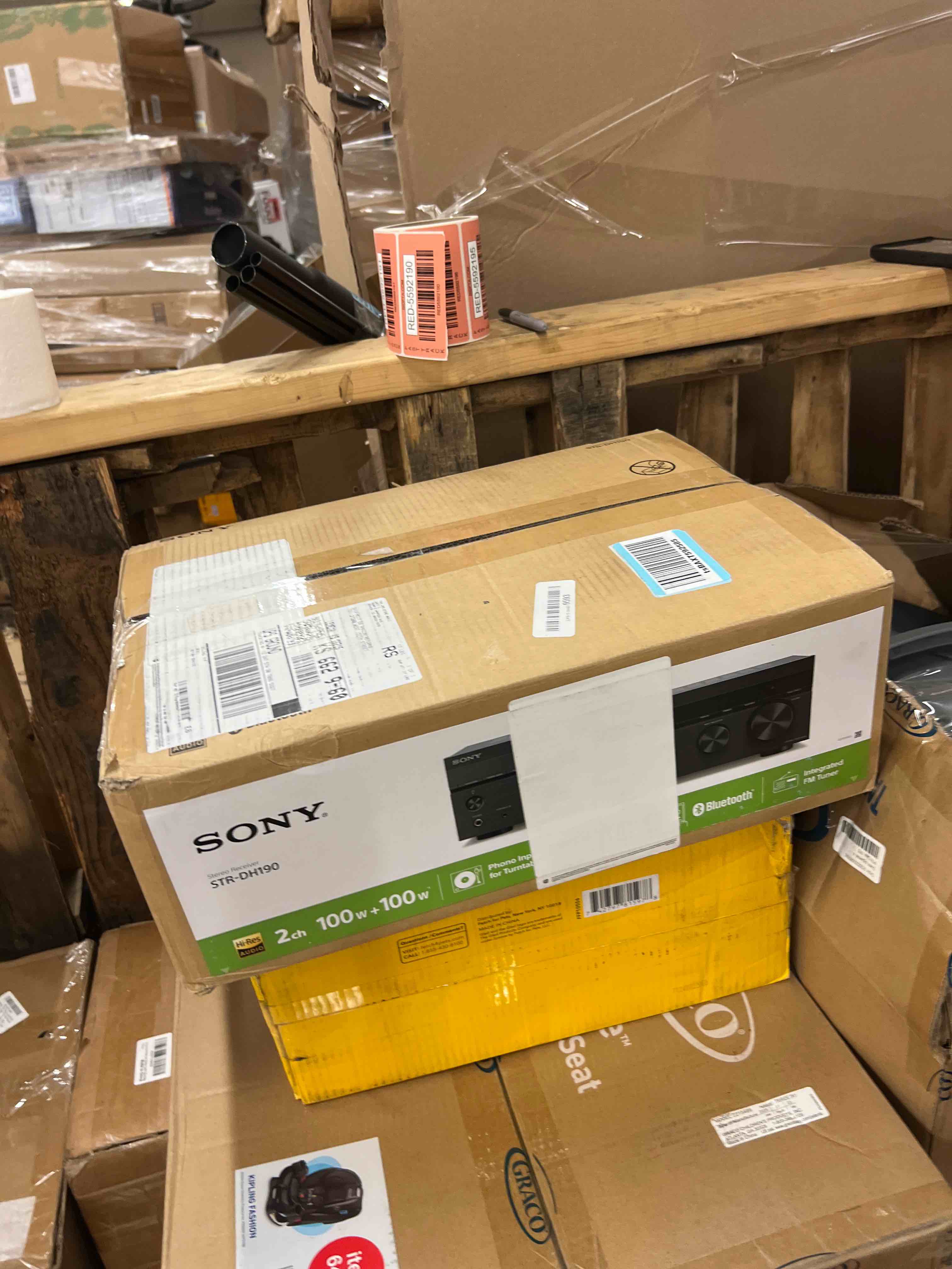 https://s3.amazonaws.com/lotting-images-prod/phillipi/RED5592186_1751464217969.jpeg