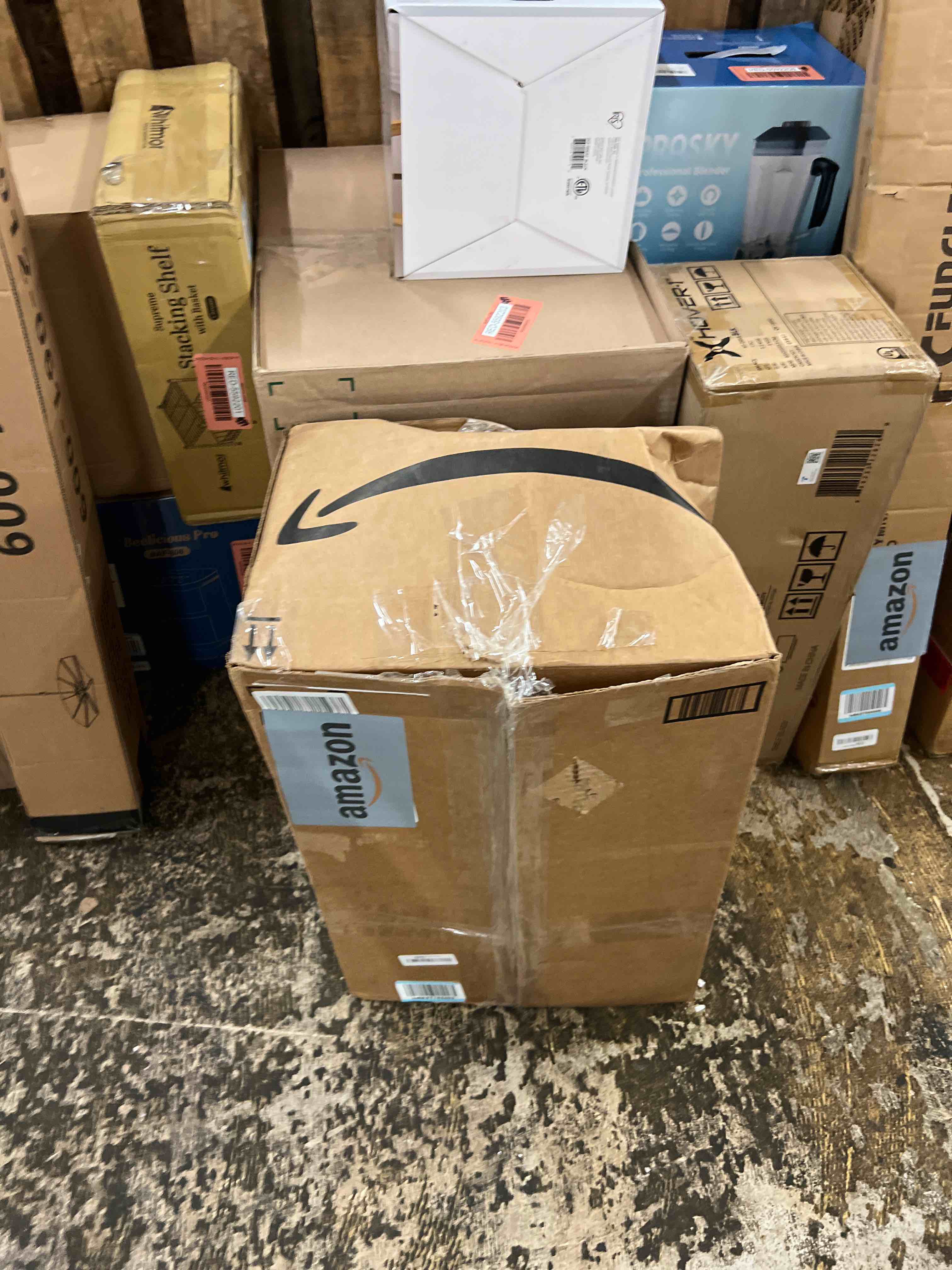 https://s3.amazonaws.com/lotting-images-prod/phillipi/RED5592221_1751472012134.jpeg