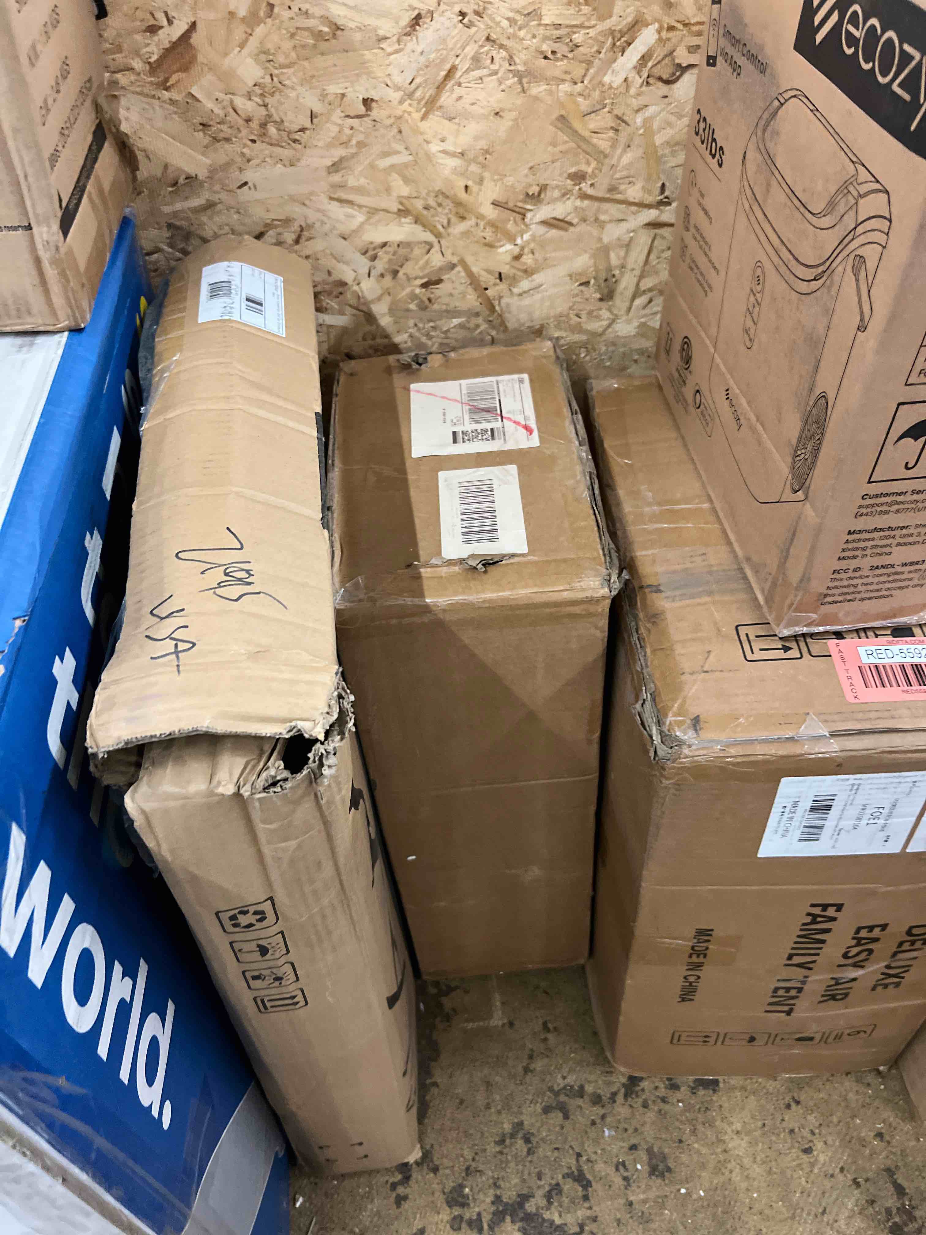 https://s3.amazonaws.com/lotting-images-prod/phillipi/RED5592254_1751559641053.jpeg