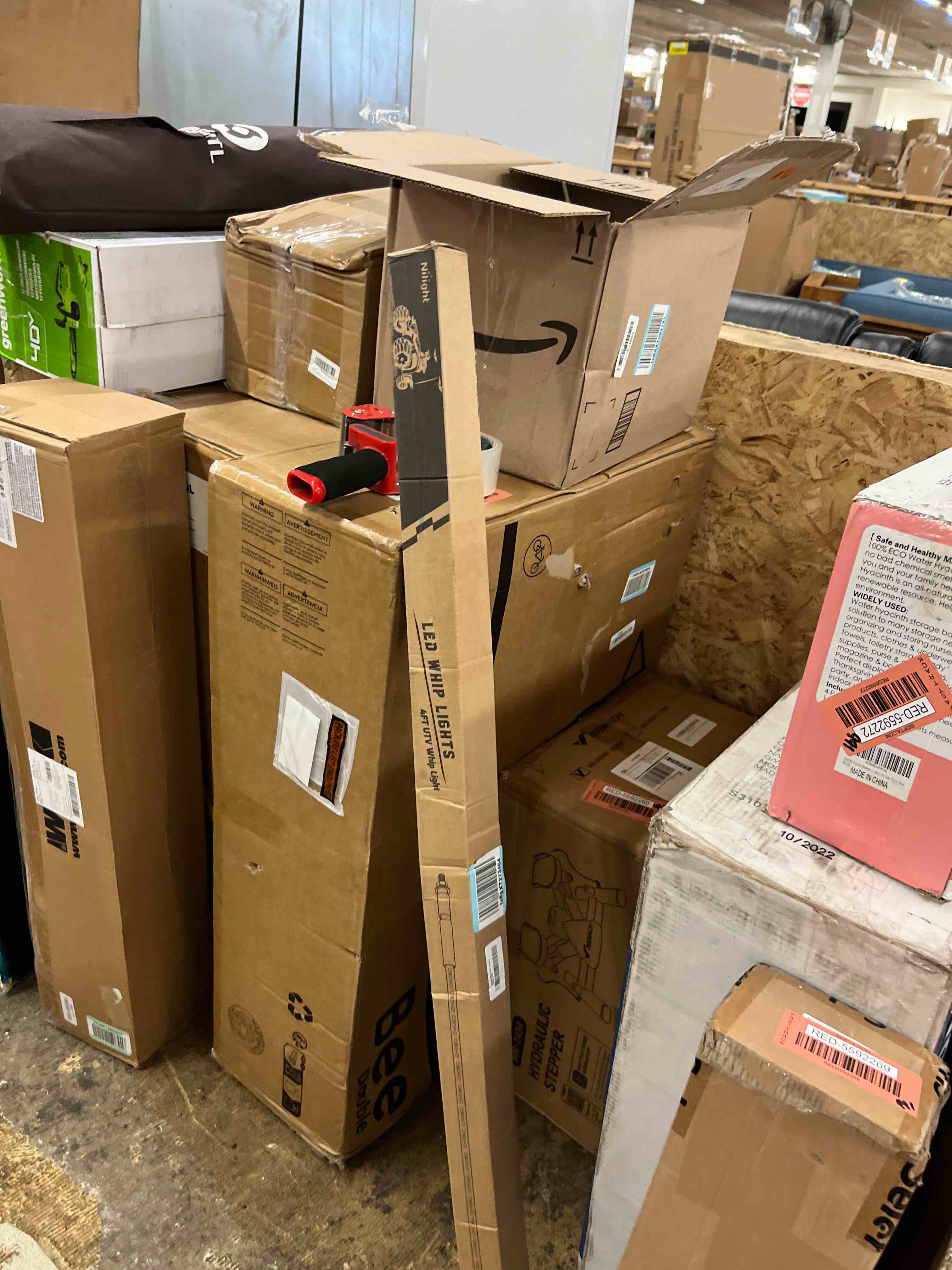 https://s3.amazonaws.com/lotting-images-prod/phillipi/RED5592270_1751563418227.jpeg