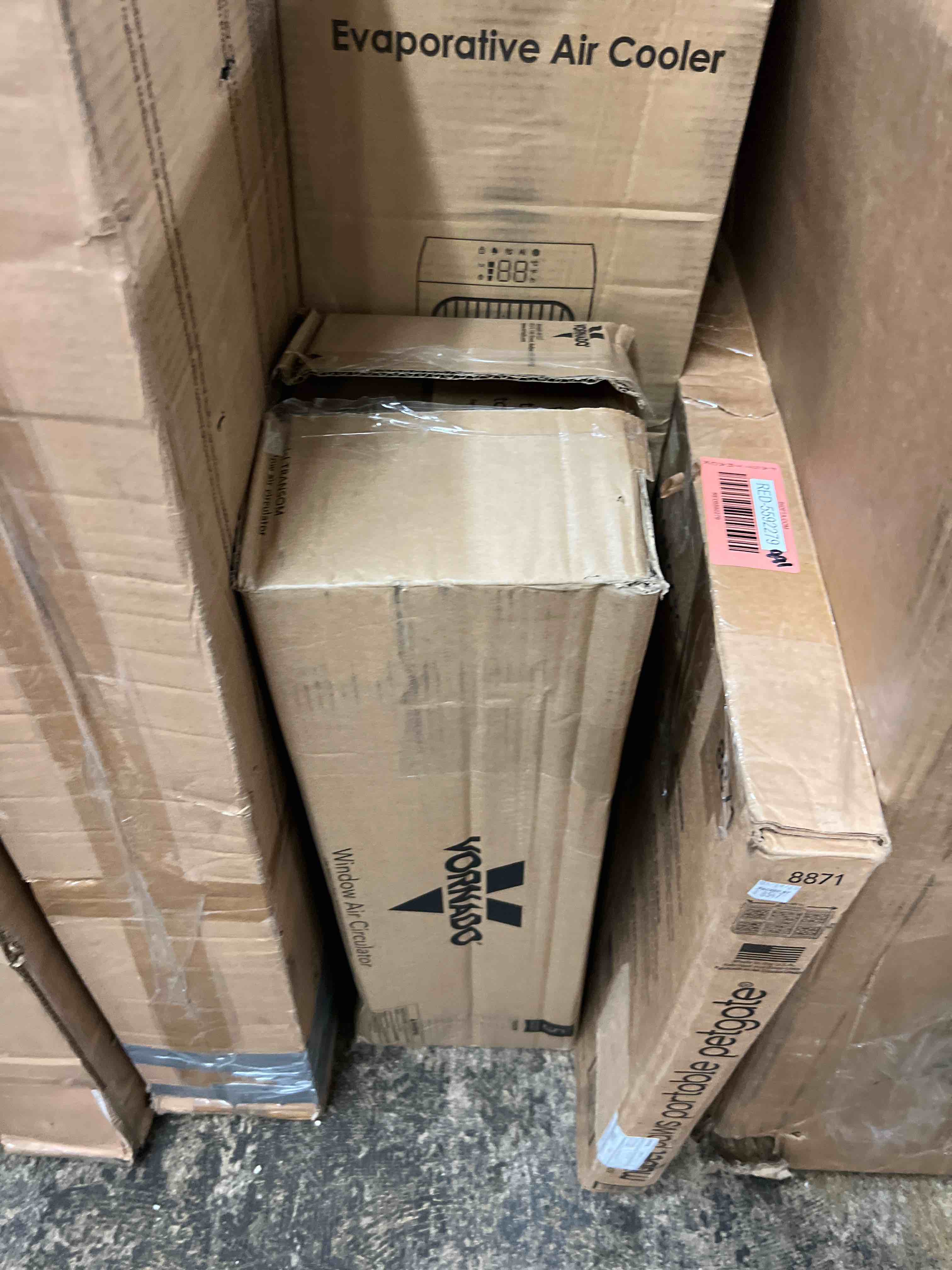 https://s3.amazonaws.com/lotting-images-prod/phillipi/RED5592281_1751564499927.jpeg