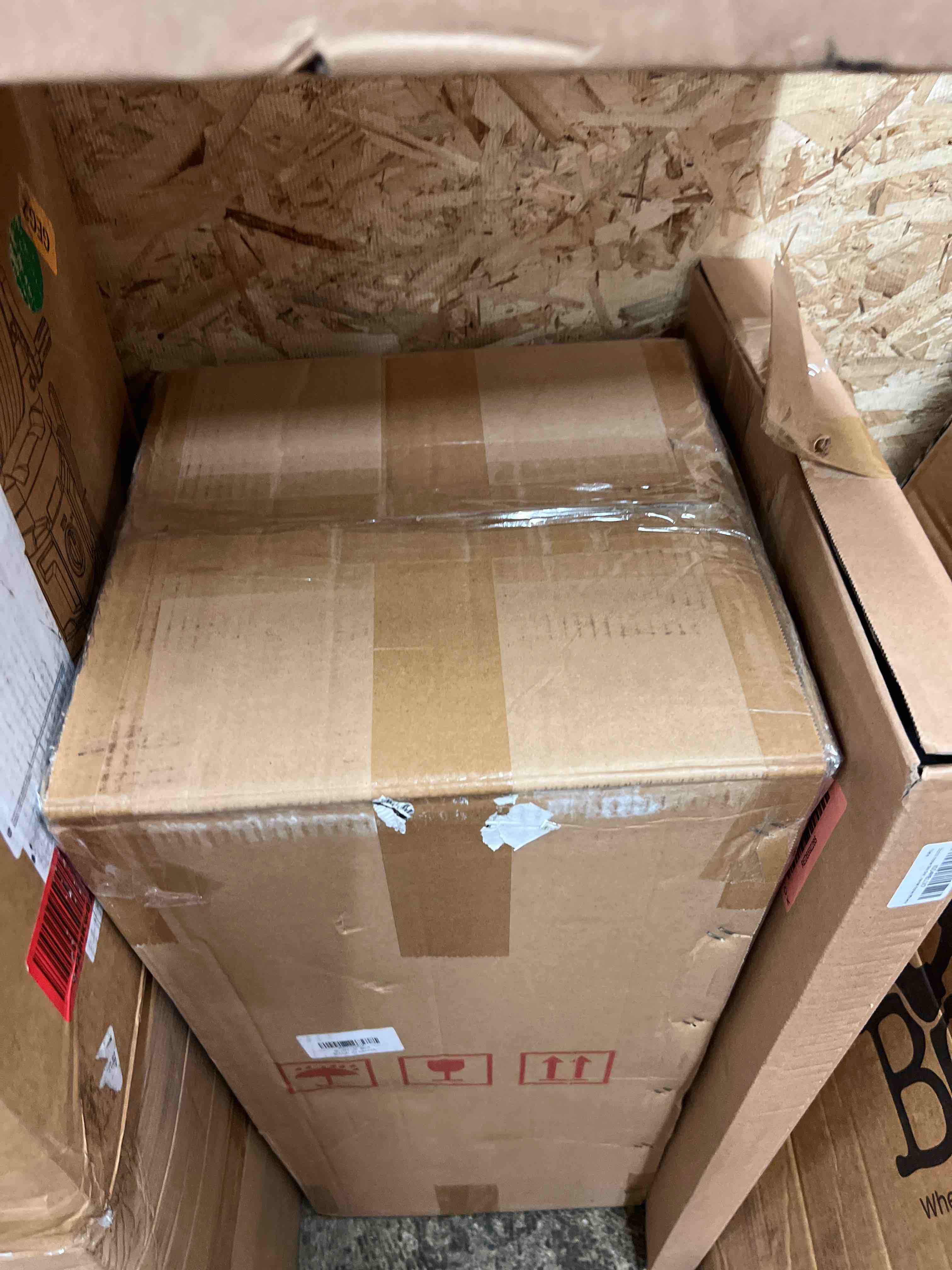 https://s3.amazonaws.com/lotting-images-prod/phillipi/RED5592289_1751566572411.jpeg