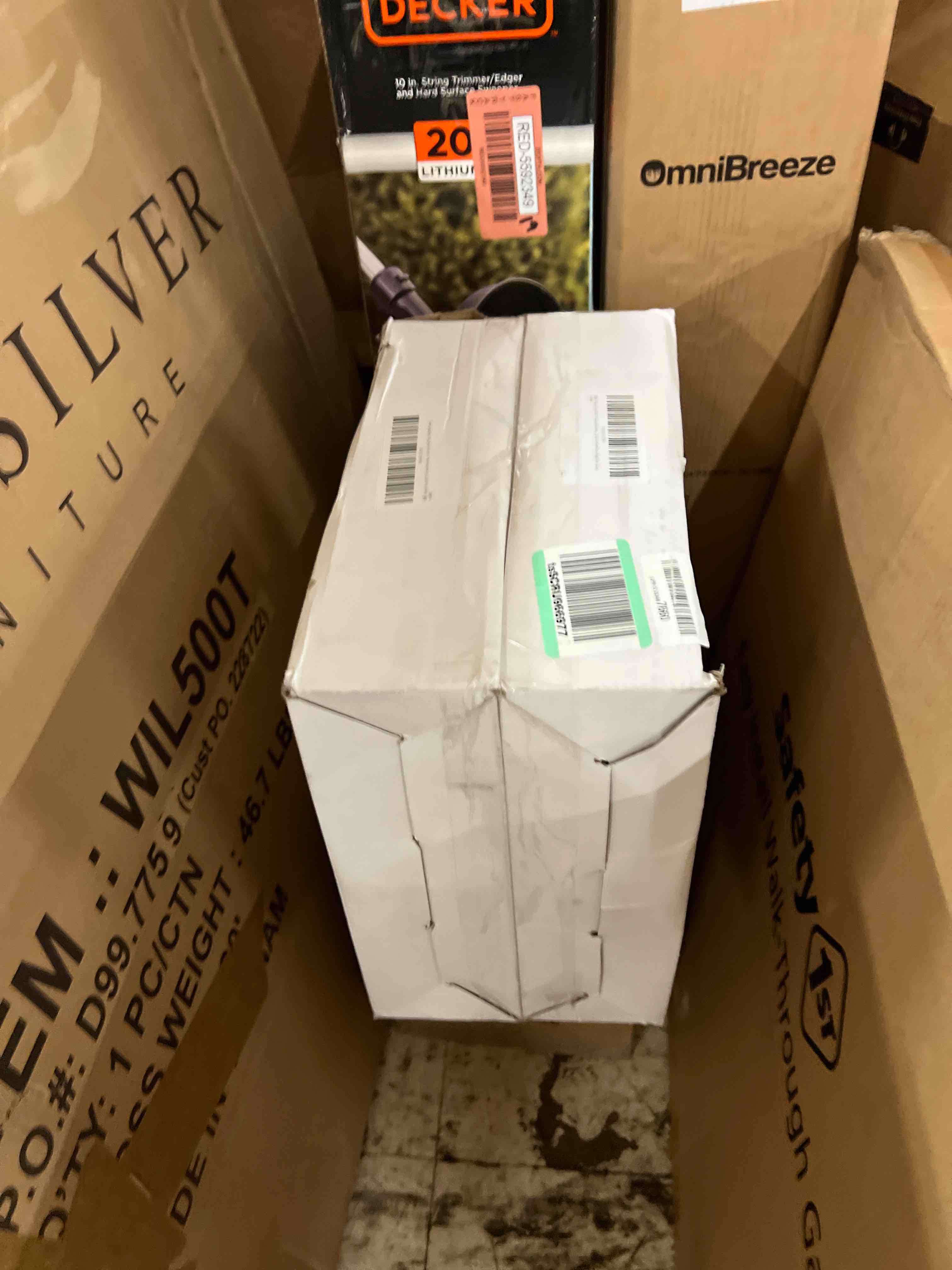 https://s3.amazonaws.com/lotting-images-prod/phillipi/RED5592358_1752069765320.jpeg