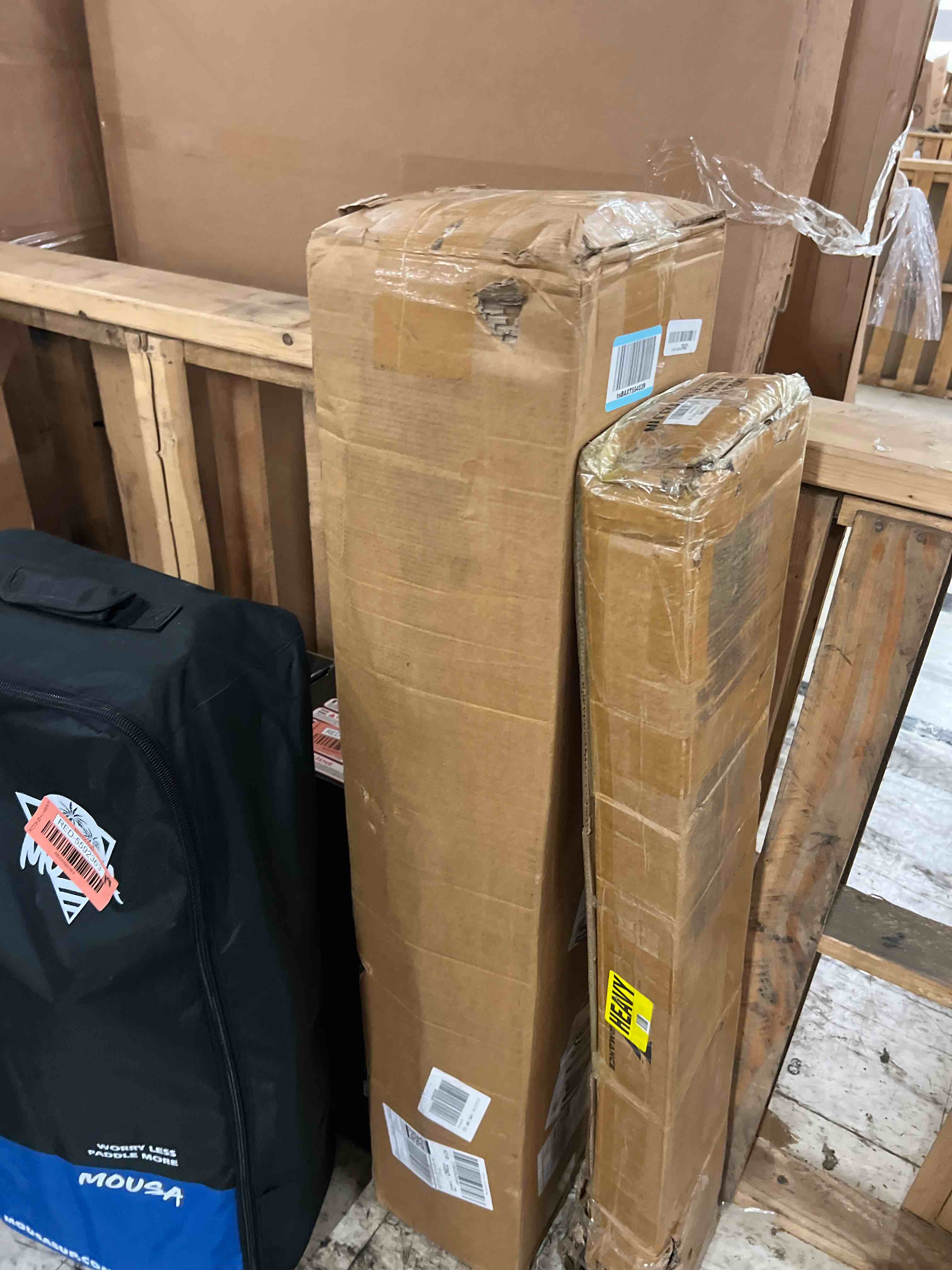 https://s3.amazonaws.com/lotting-images-prod/phillipi/RED5592364_1752070428661.jpeg