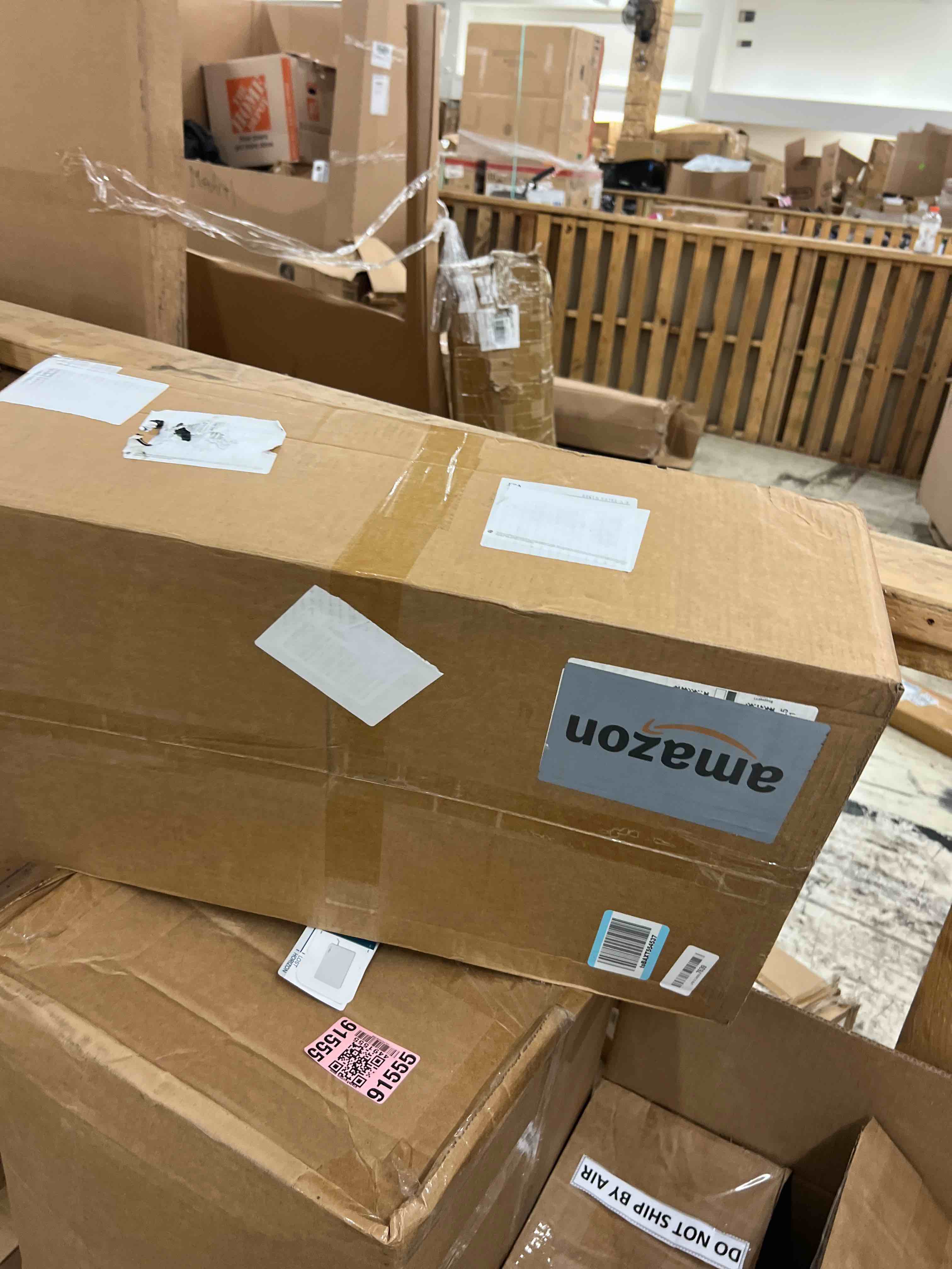 https://s3.amazonaws.com/lotting-images-prod/phillipi/RED5592384_1752079363394.jpeg