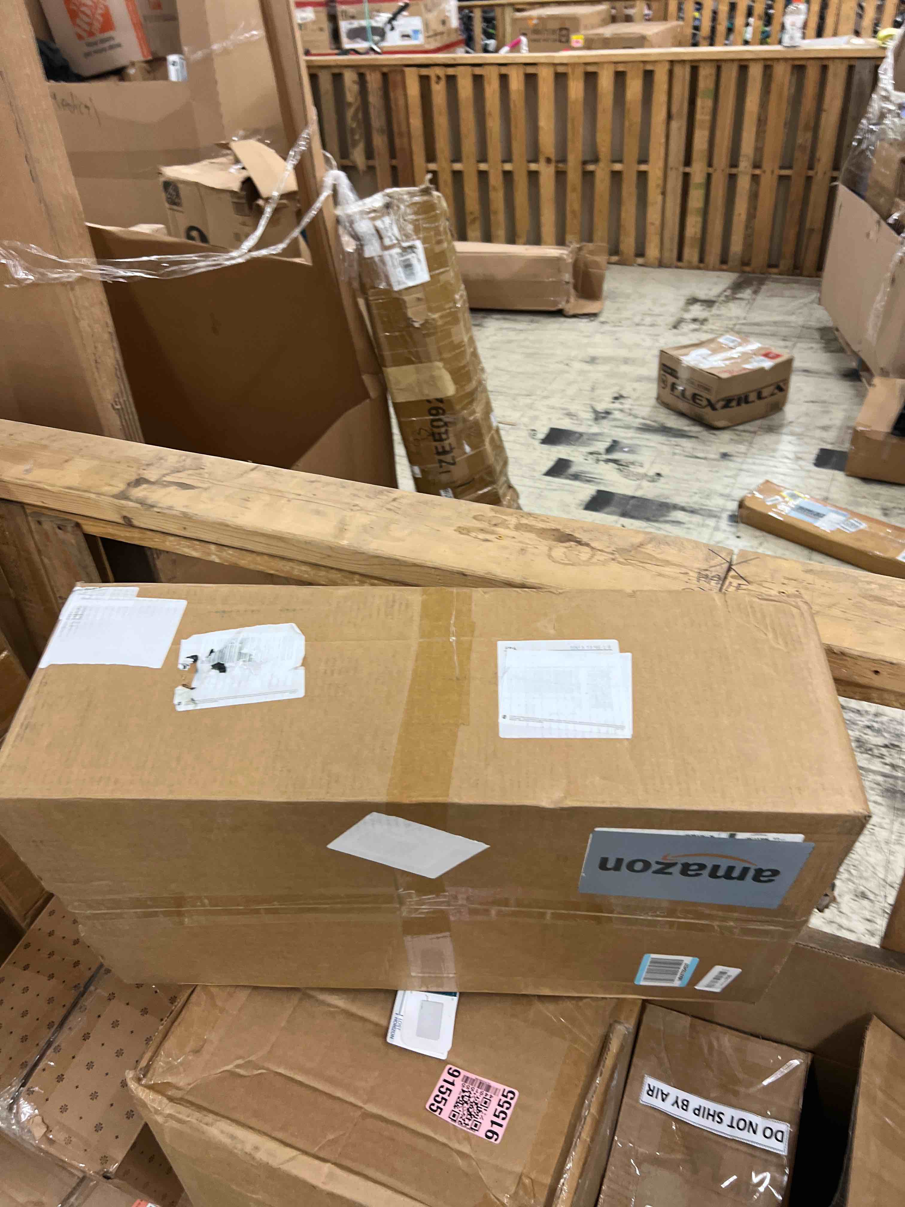 https://s3.amazonaws.com/lotting-images-prod/phillipi/RED5592384_1752079364827.jpeg