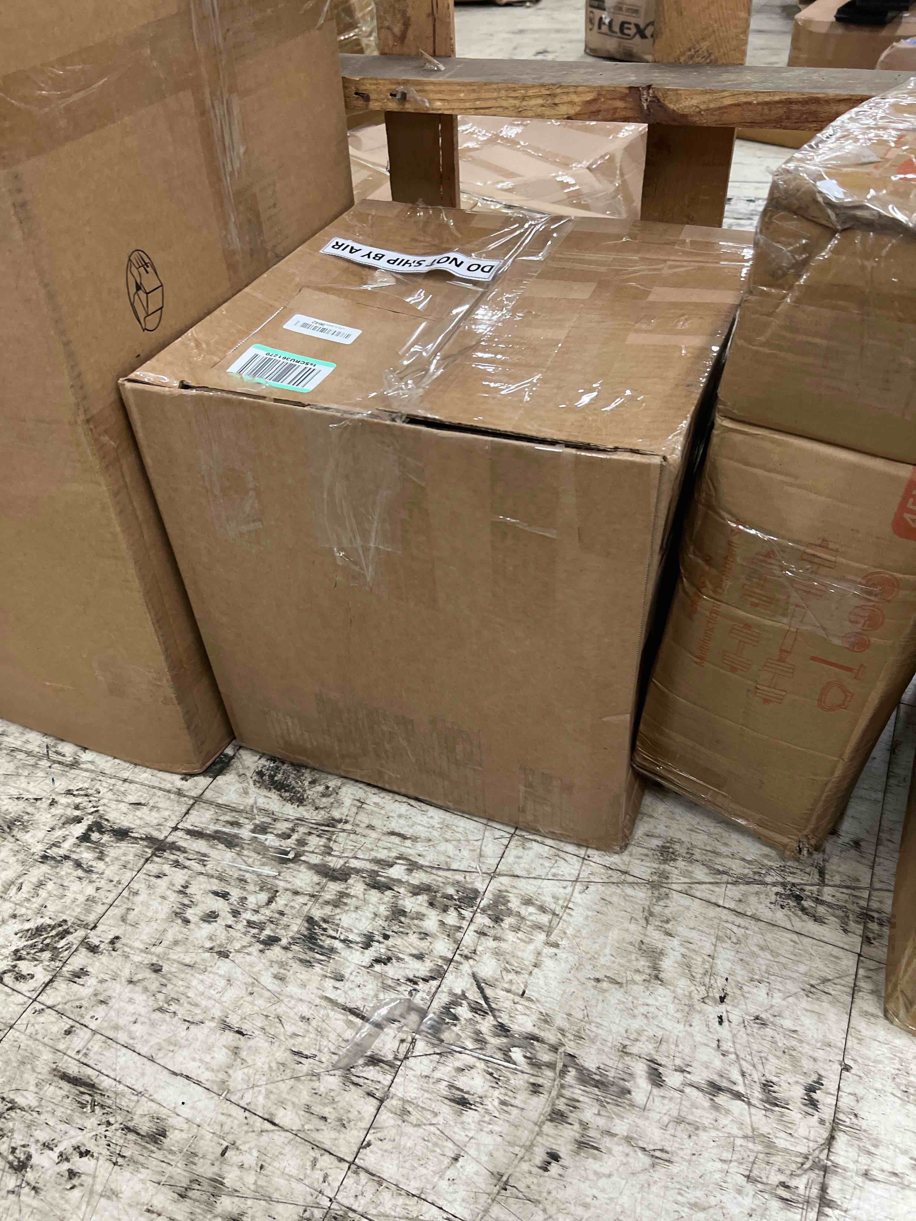 https://s3.amazonaws.com/lotting-images-prod/phillipi/RED5592386_1752079588479.jpeg