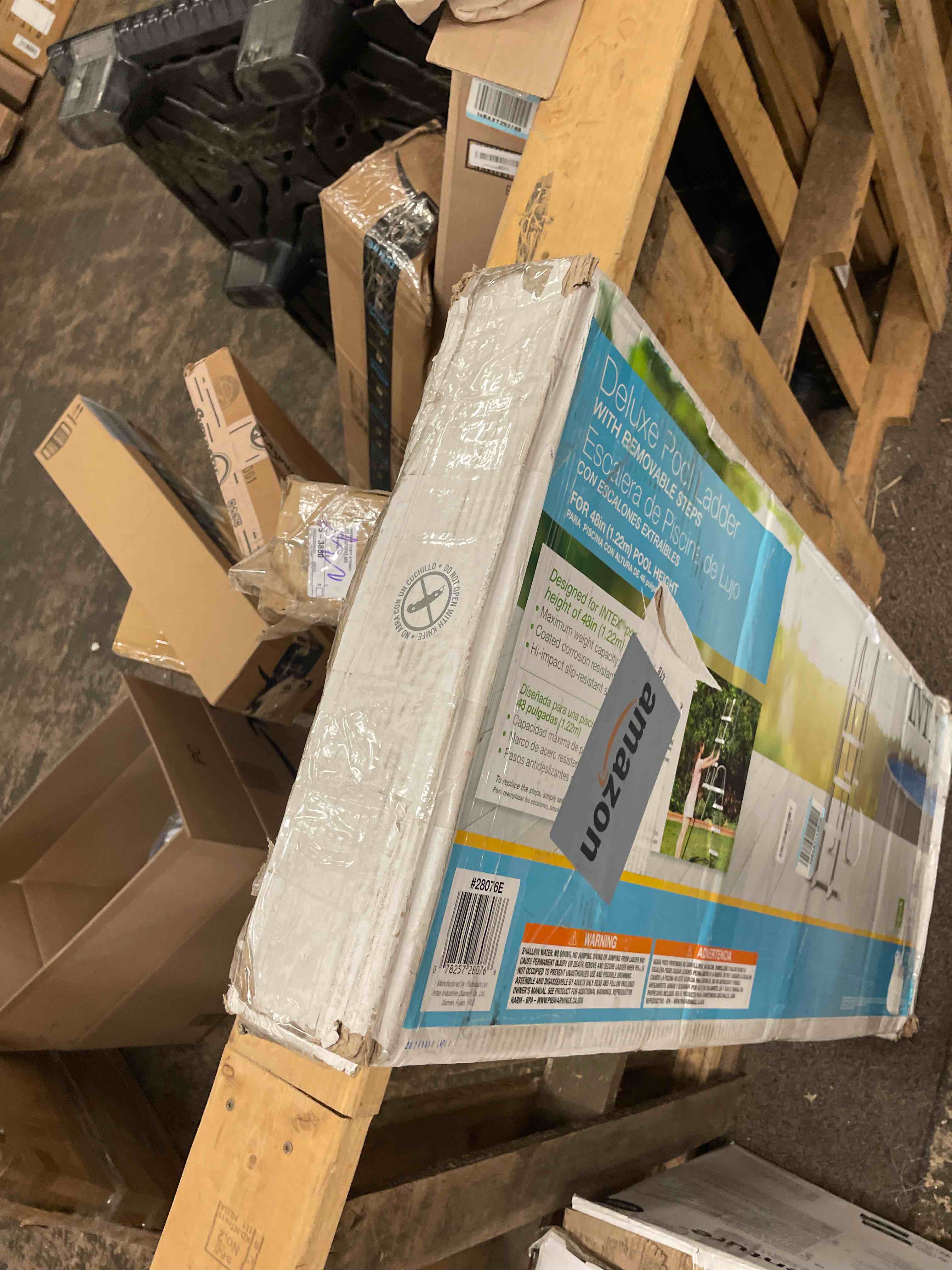https://s3.amazonaws.com/lotting-images-prod/phillipi/RED5592394_1752644598215.jpeg