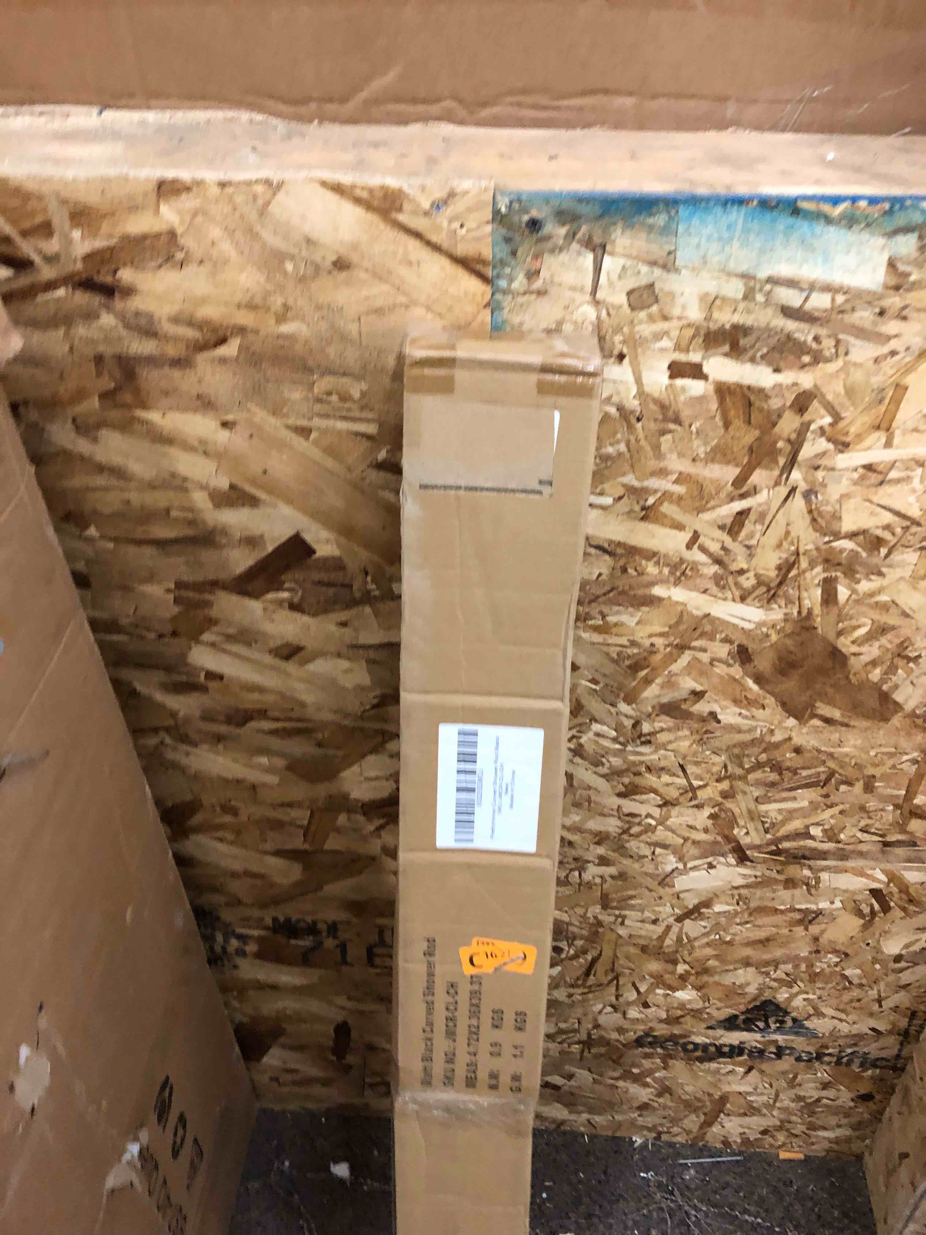 https://s3.amazonaws.com/lotting-images-prod/phillipi/RED5592566_1731350478371.jpeg
