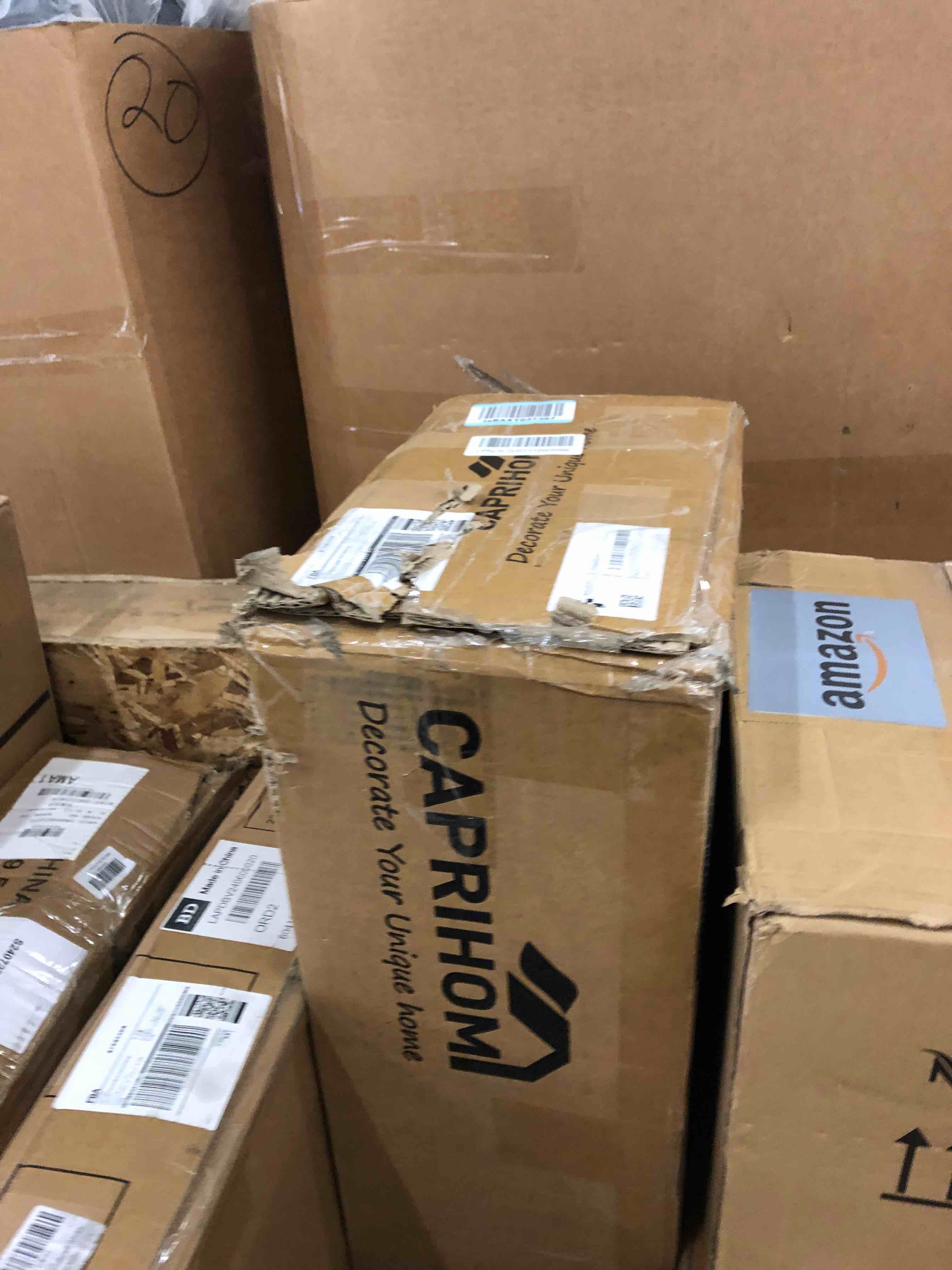 https://s3.amazonaws.com/lotting-images-prod/phillipi/RED5593340_1732631015297.jpeg