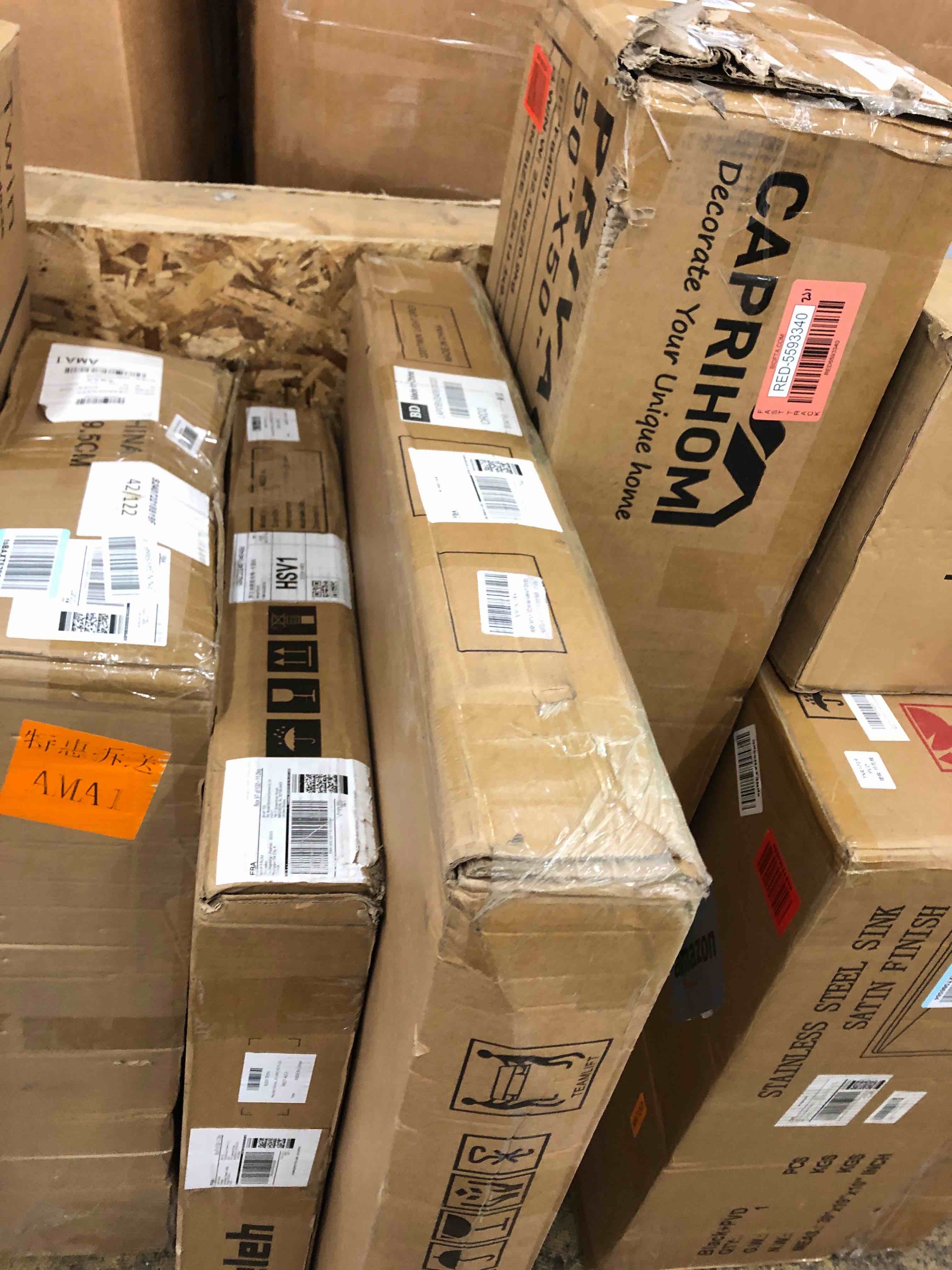 https://s3.amazonaws.com/lotting-images-prod/phillipi/RED5593341_1732631057043.jpeg