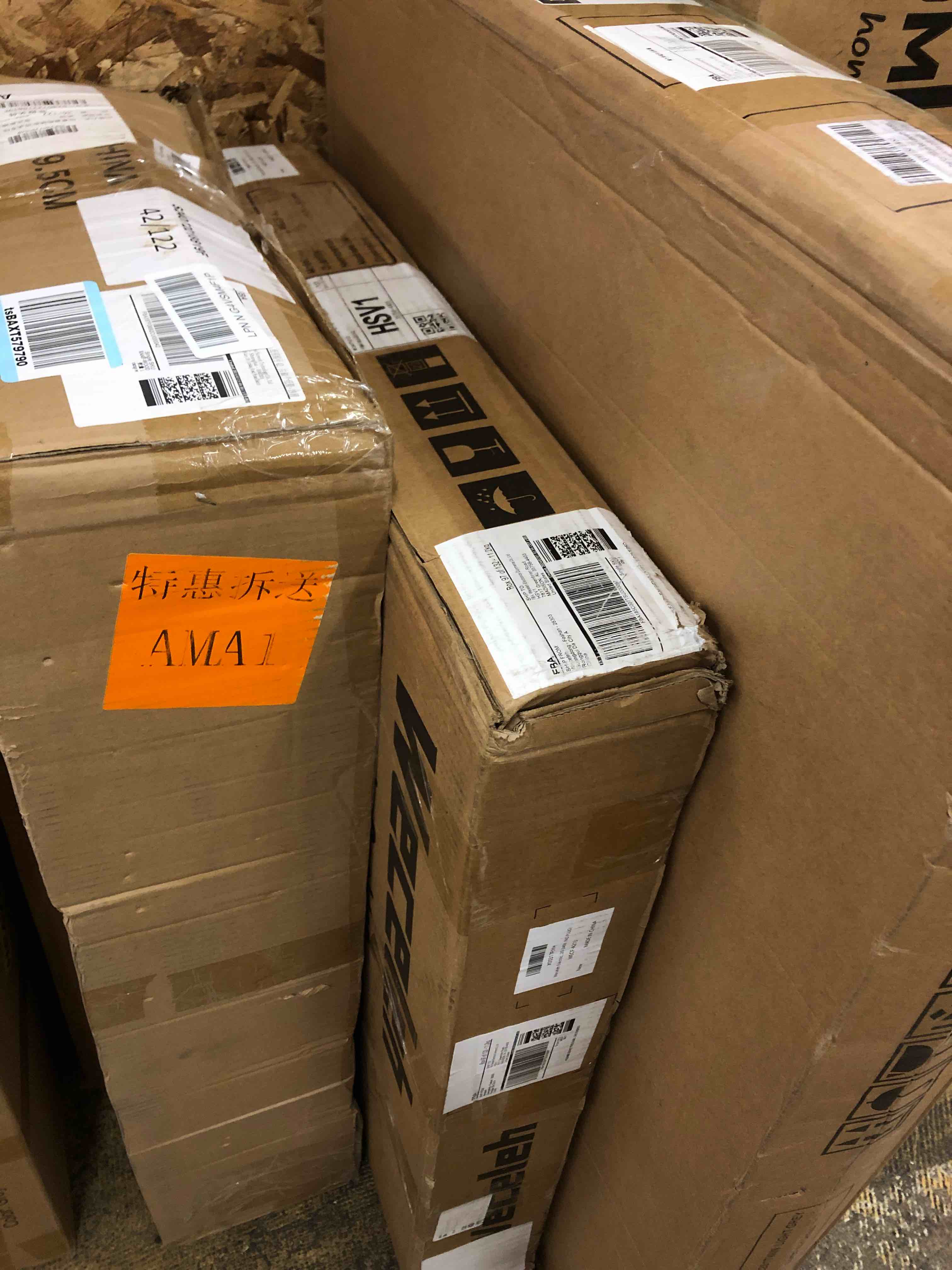 https://s3.amazonaws.com/lotting-images-prod/phillipi/RED5593342_1732631089255.jpeg