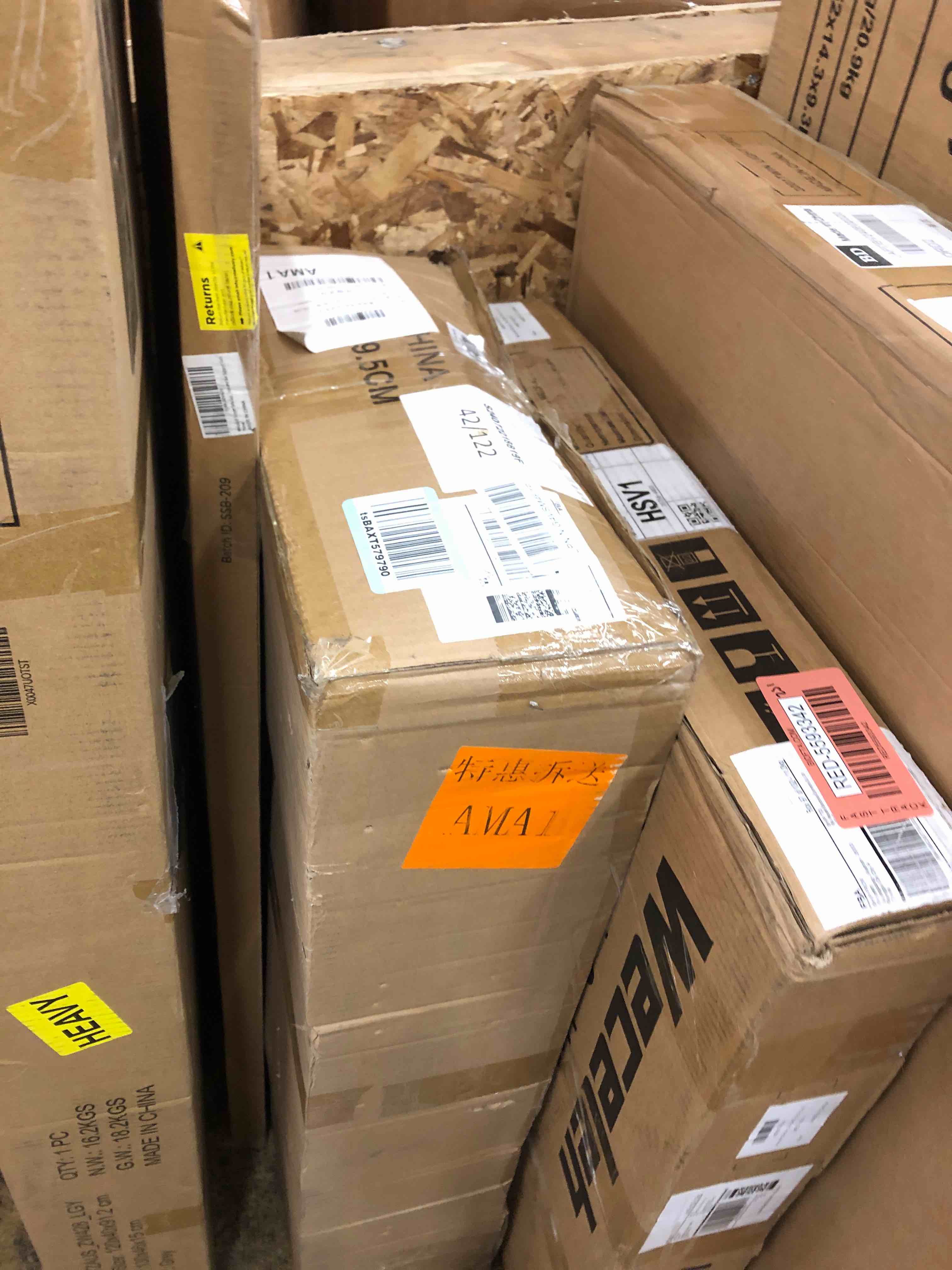 https://s3.amazonaws.com/lotting-images-prod/phillipi/RED5593343_1732631118120.jpeg