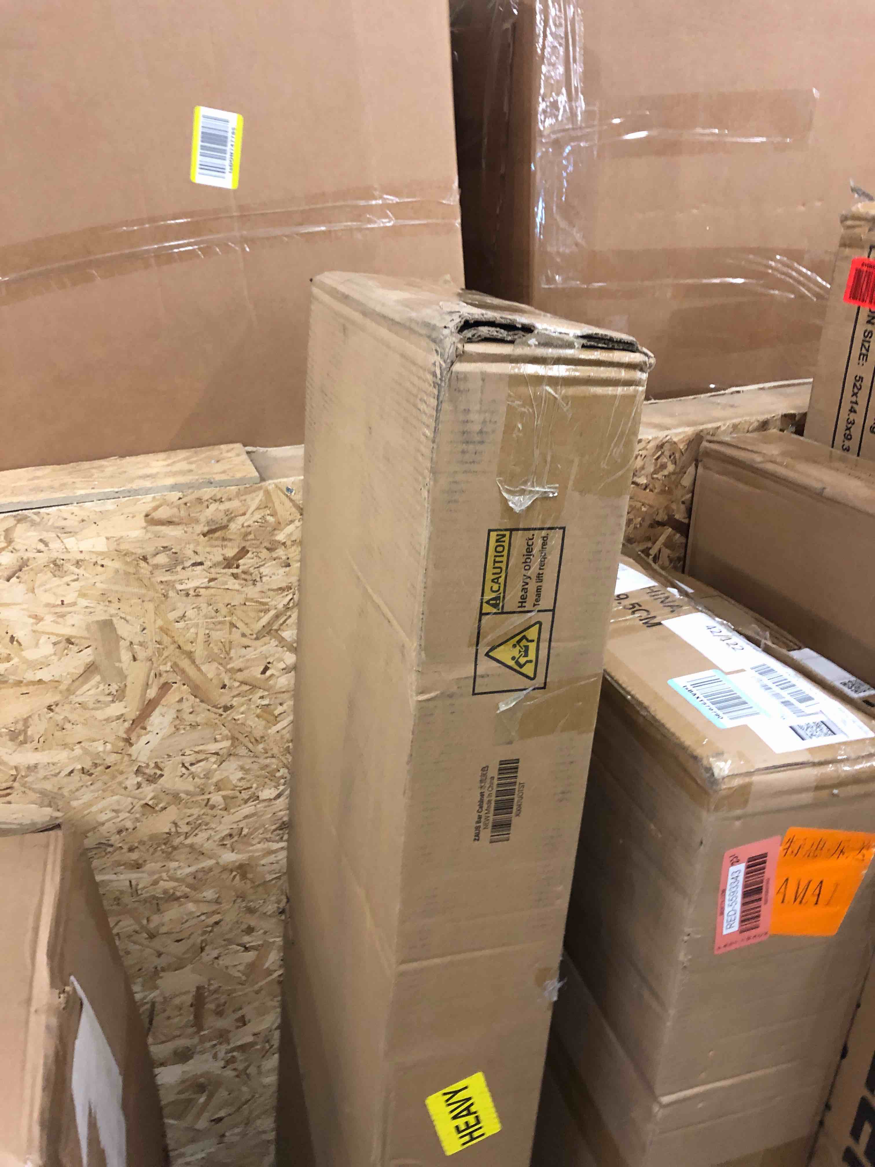 https://s3.amazonaws.com/lotting-images-prod/phillipi/RED5593345_1732631162133.jpeg