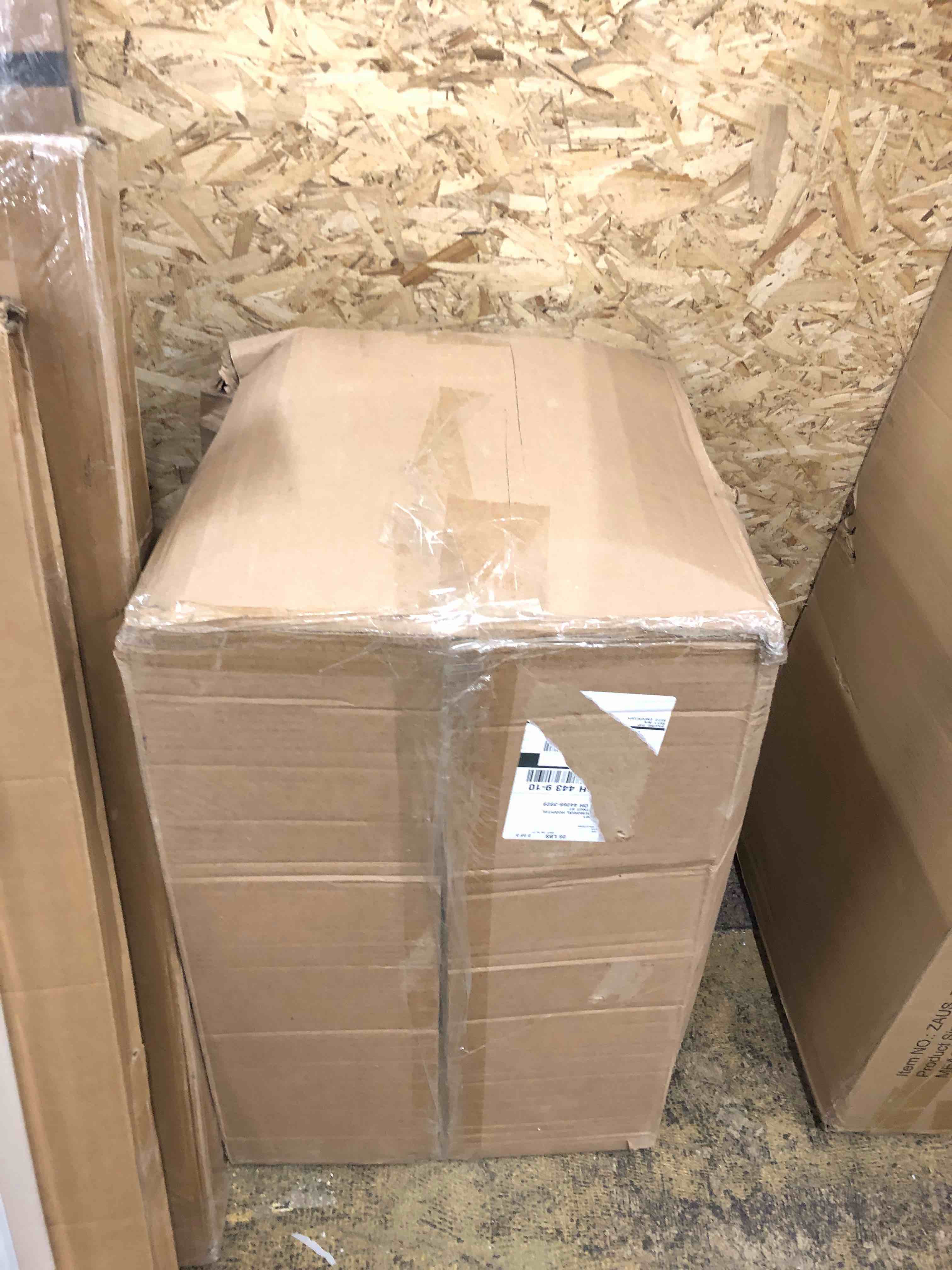 https://s3.amazonaws.com/lotting-images-prod/phillipi/RED5593346_1732631195539.jpeg