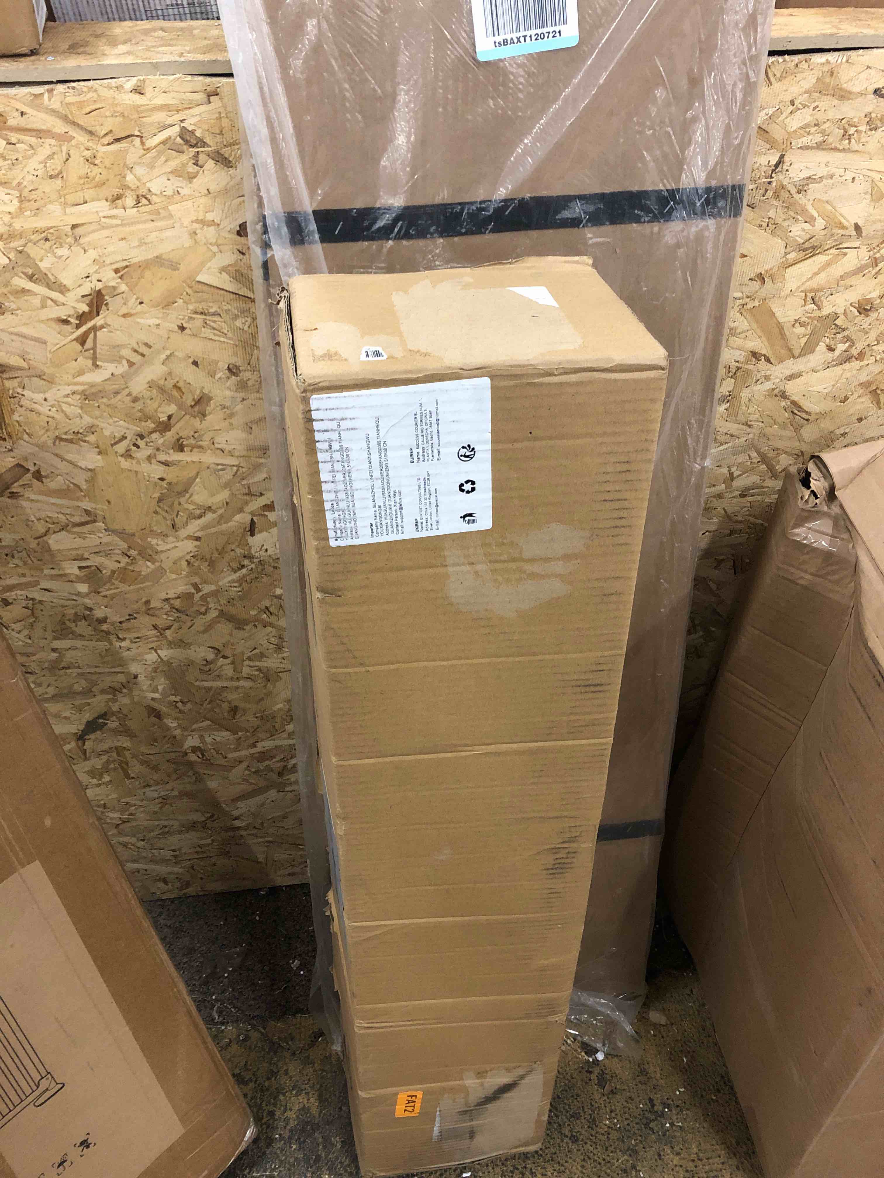 https://s3.amazonaws.com/lotting-images-prod/phillipi/RED5593353_1732631579865.jpeg