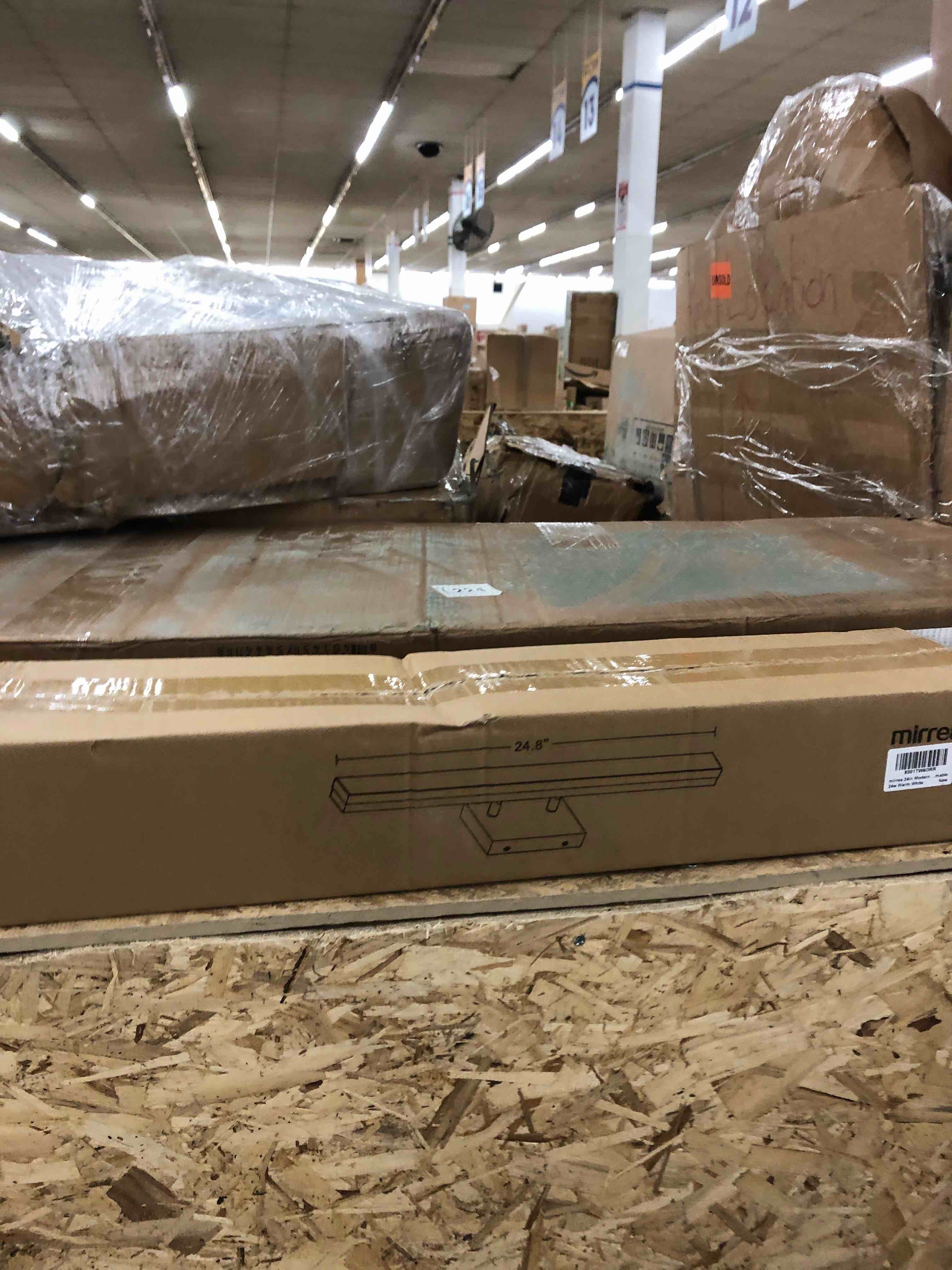 https://s3.amazonaws.com/lotting-images-prod/phillipi/RED5593356_1732631863620.jpeg