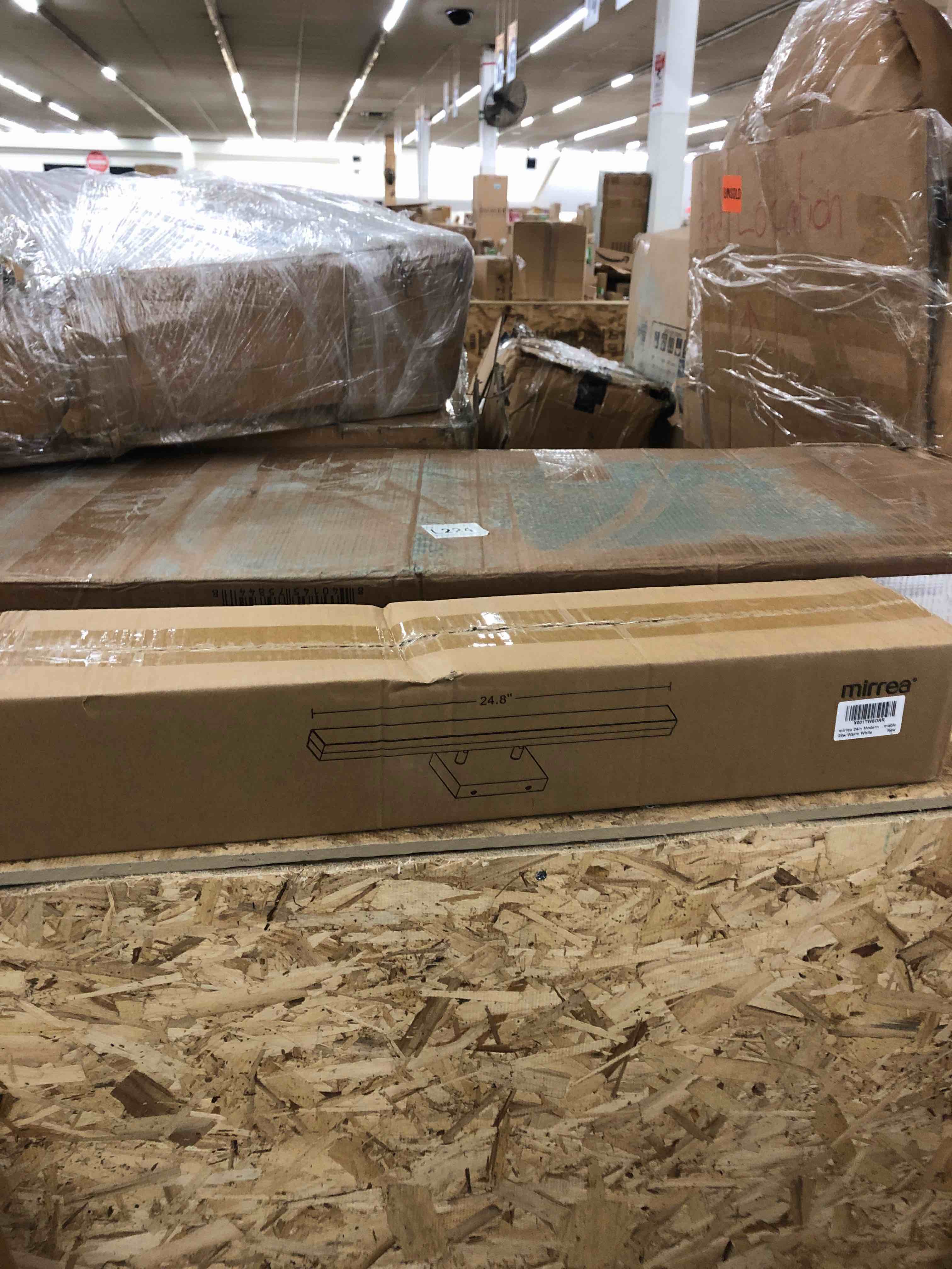 https://s3.amazonaws.com/lotting-images-prod/phillipi/RED5593356_1732631864979.jpeg