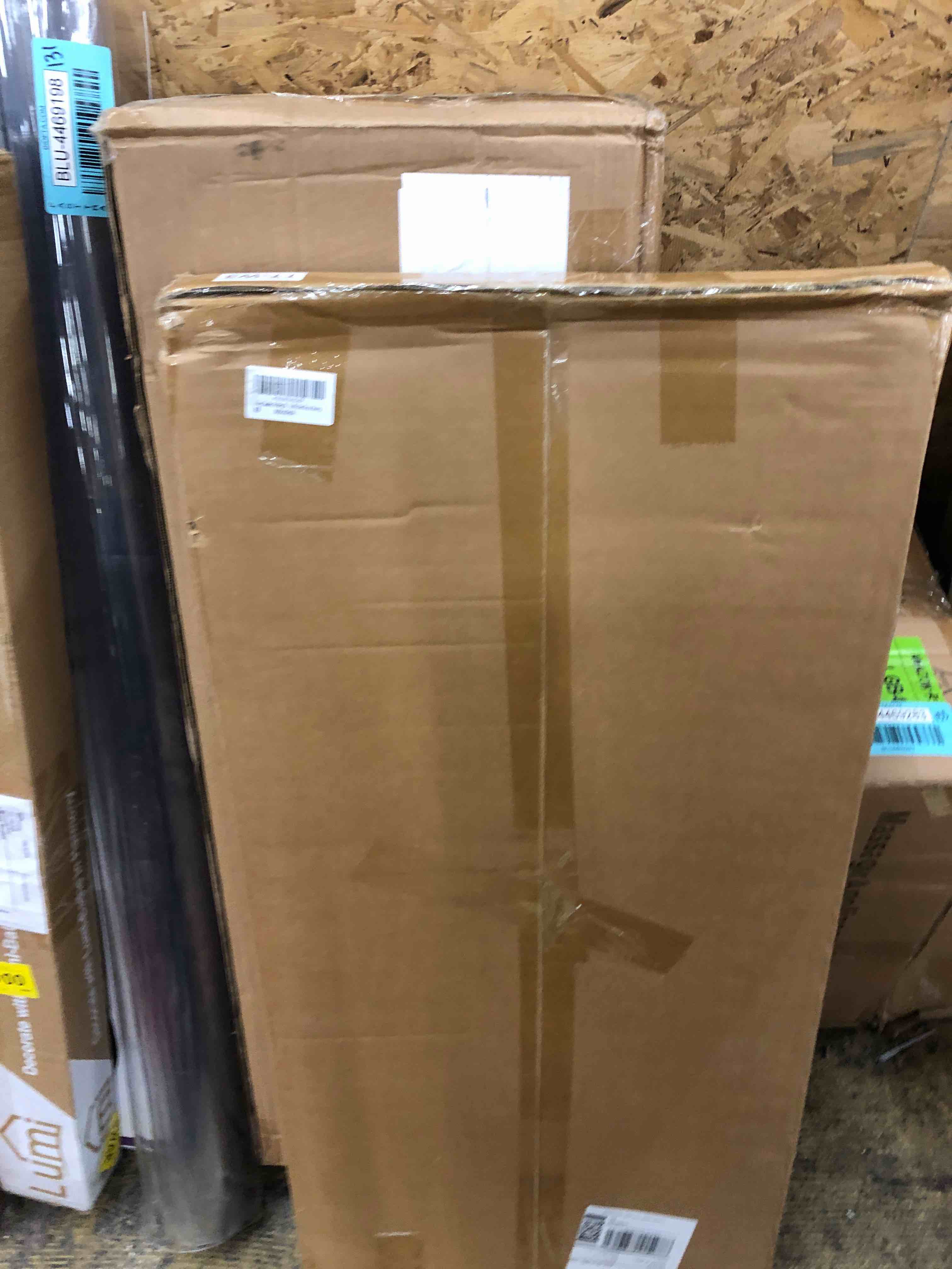 https://s3.amazonaws.com/lotting-images-prod/phillipi/RED5593360_1732633246179.jpeg