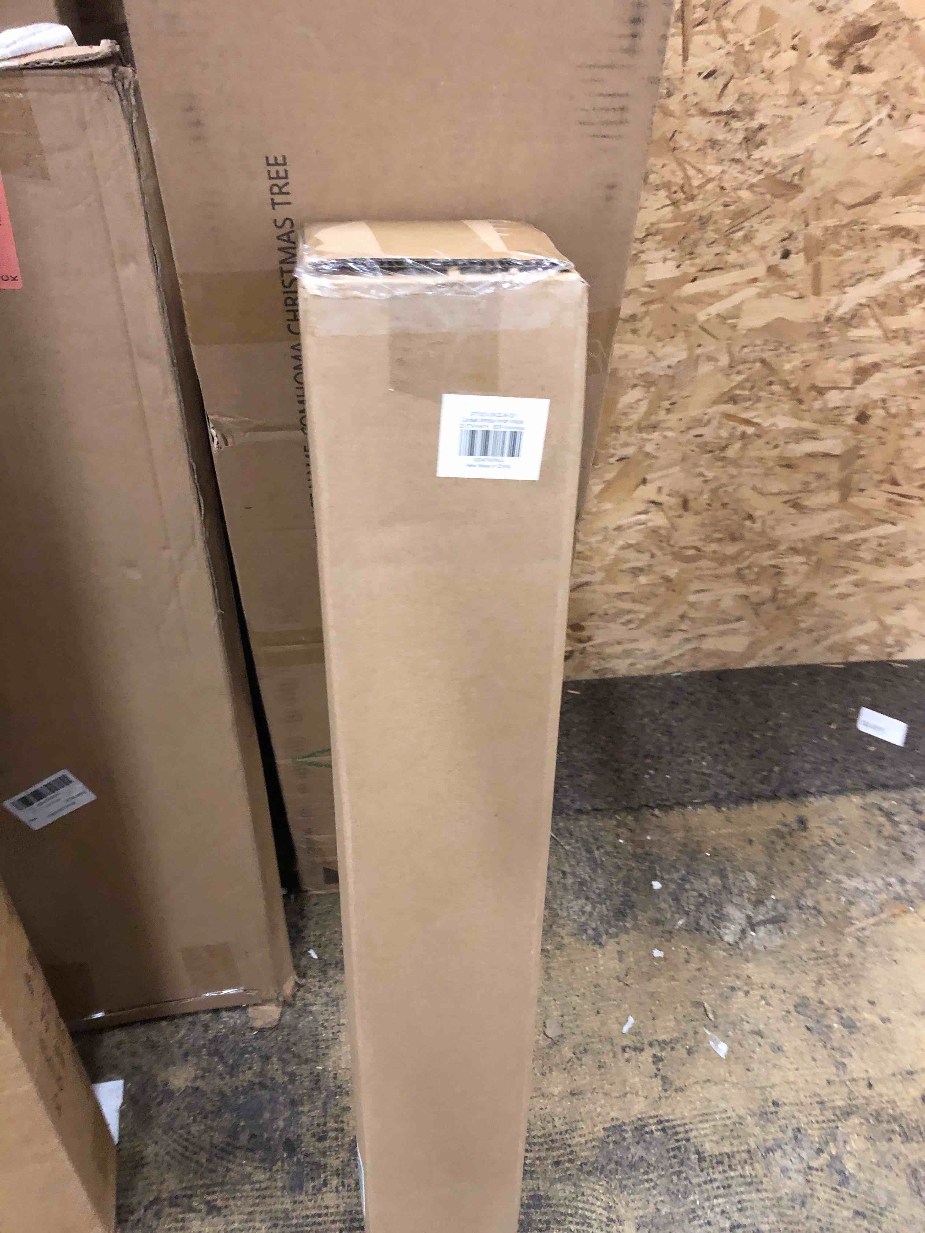 https://s3.amazonaws.com/lotting-images-prod/phillipi/RED5593363_1732633125942.jpeg