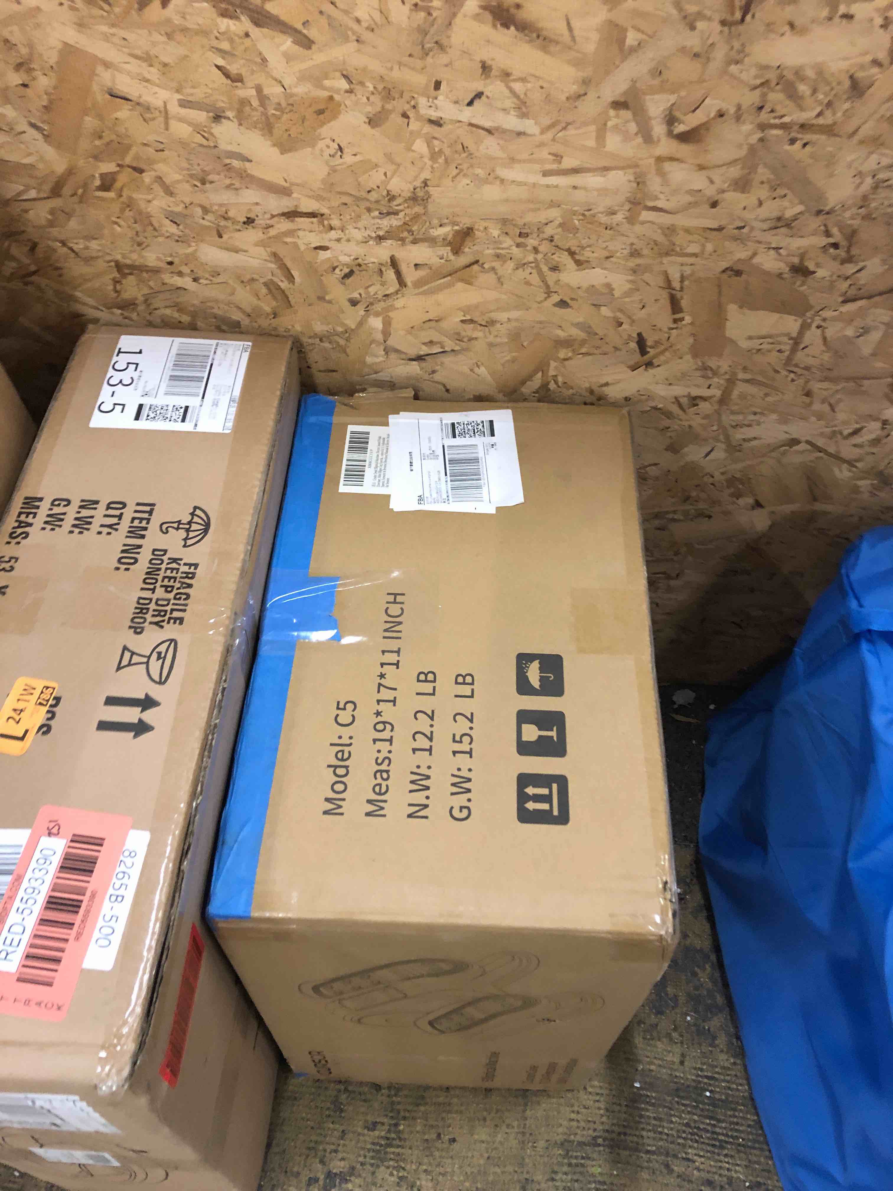 https://s3.amazonaws.com/lotting-images-prod/phillipi/RED5593391_1732636251797.jpeg