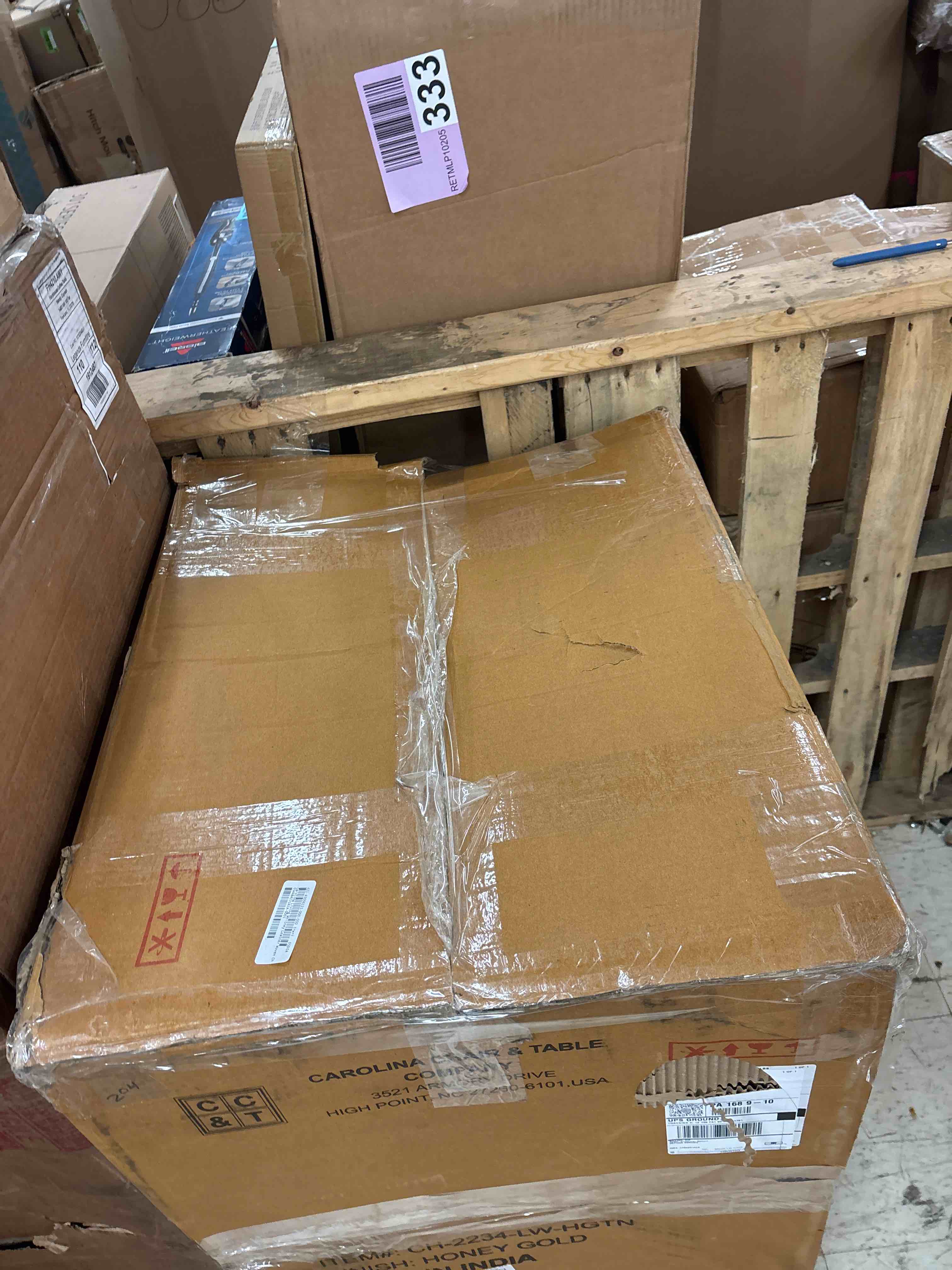 https://s3.amazonaws.com/lotting-images-prod/phillipi/RED5593948_1738946319474.jpeg