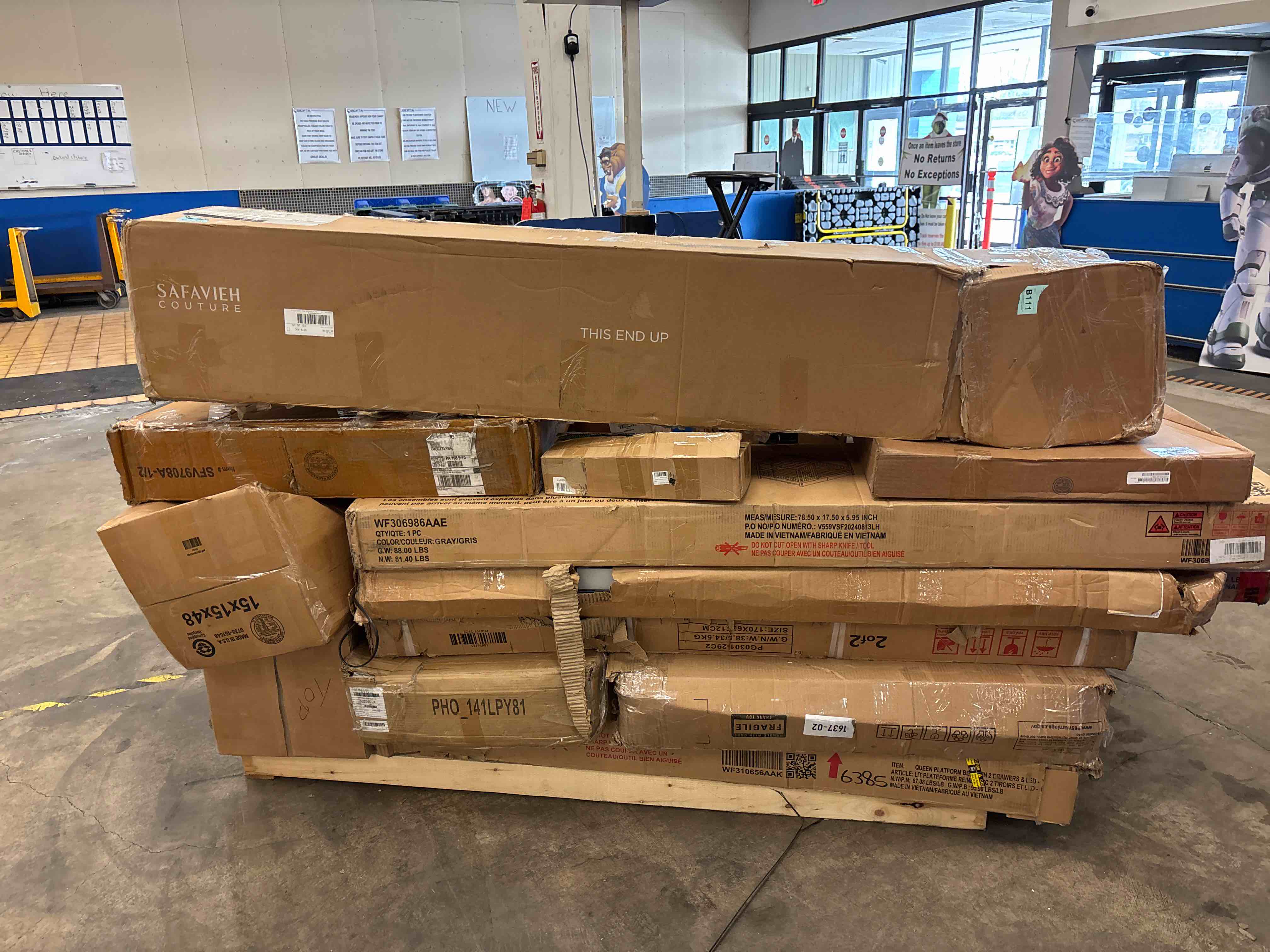 https://s3.amazonaws.com/lotting-images-prod/phillipi/RED5593979_1738954002815.jpeg