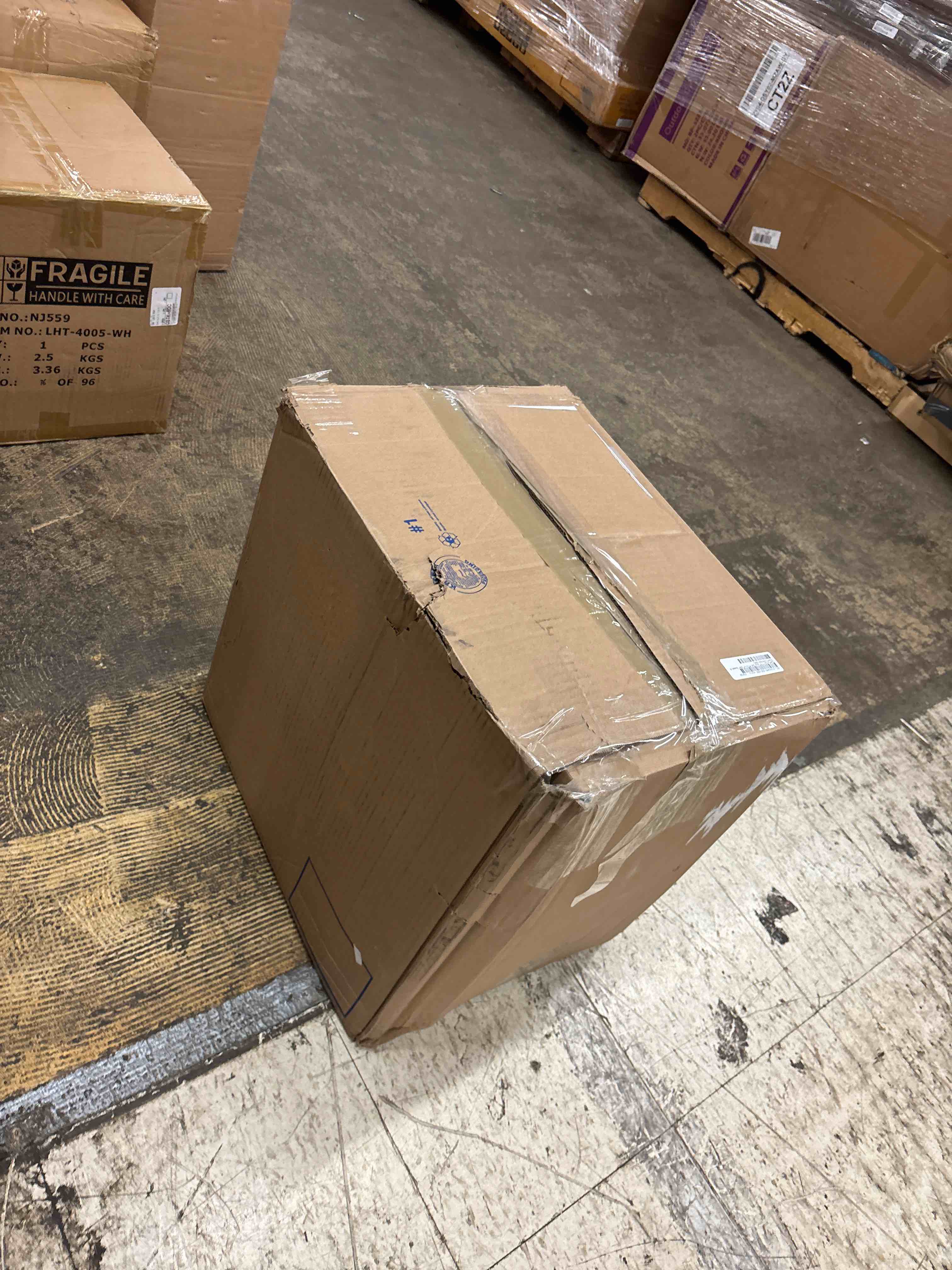https://s3.amazonaws.com/lotting-images-prod/phillipi/RED5594903_1741708037085.jpeg