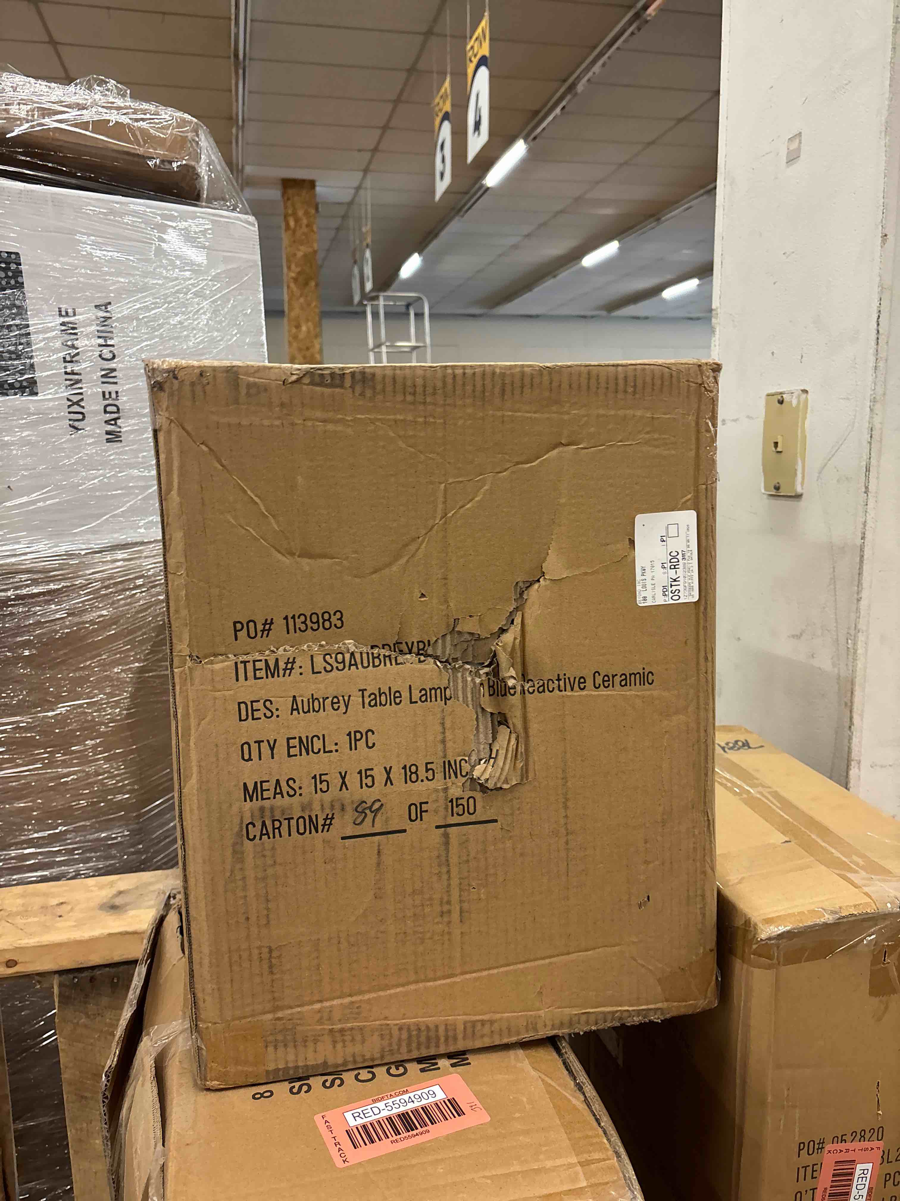 https://s3.amazonaws.com/lotting-images-prod/phillipi/RED5594910_1741709190368.jpeg