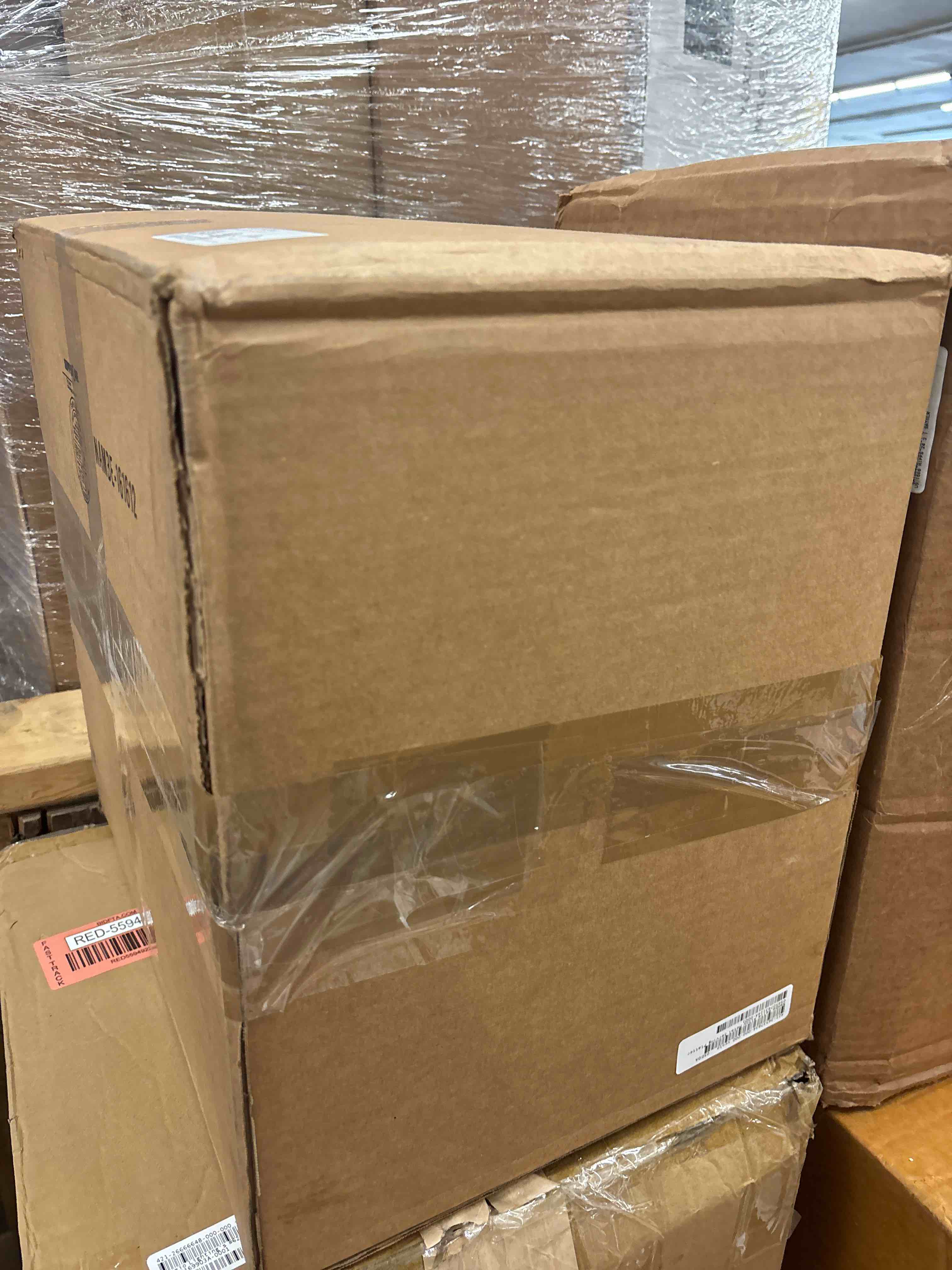 https://s3.amazonaws.com/lotting-images-prod/phillipi/RED5594925_1741711486940.jpeg