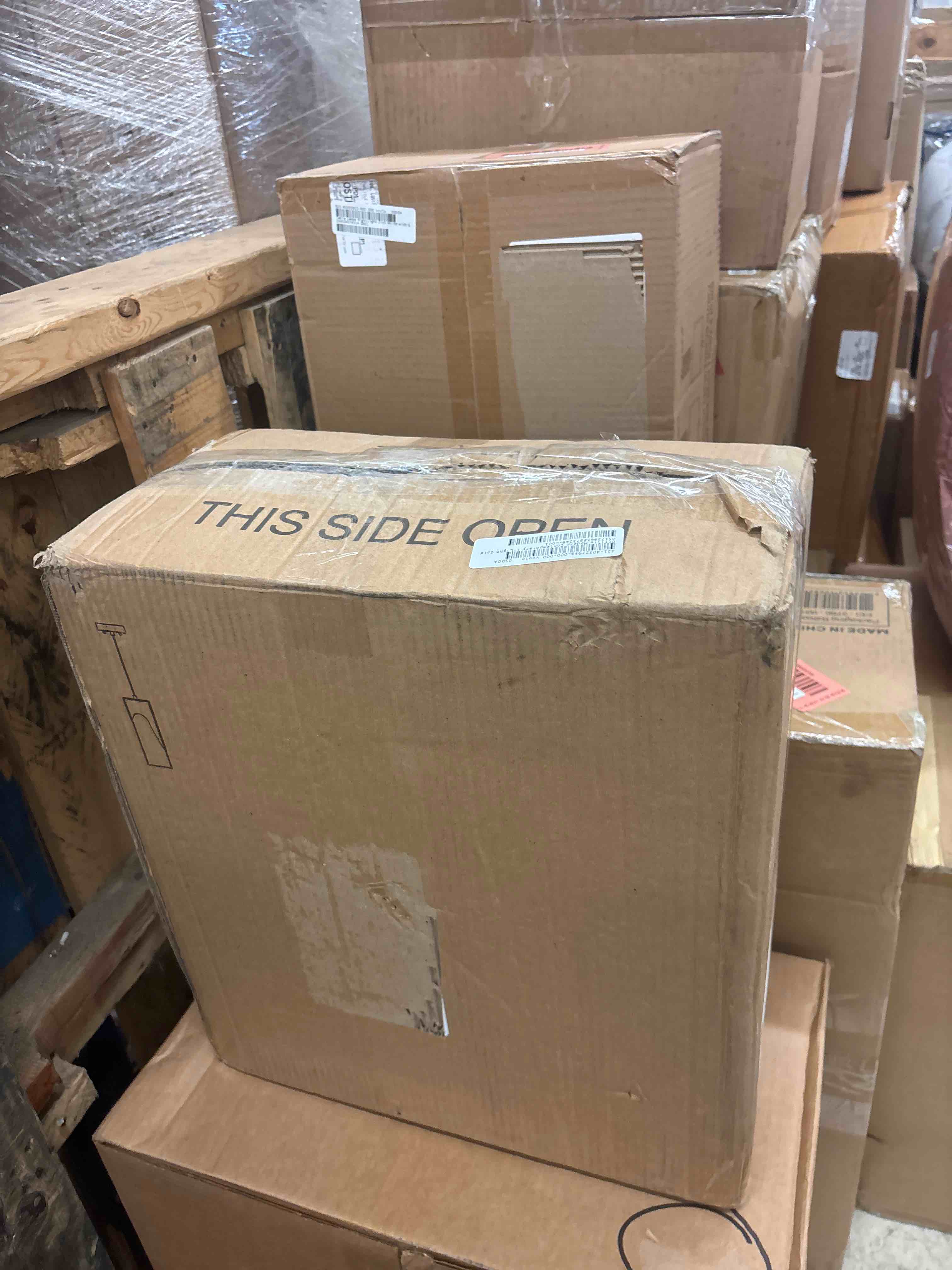 https://s3.amazonaws.com/lotting-images-prod/phillipi/RED5594934_1741716469389.jpeg