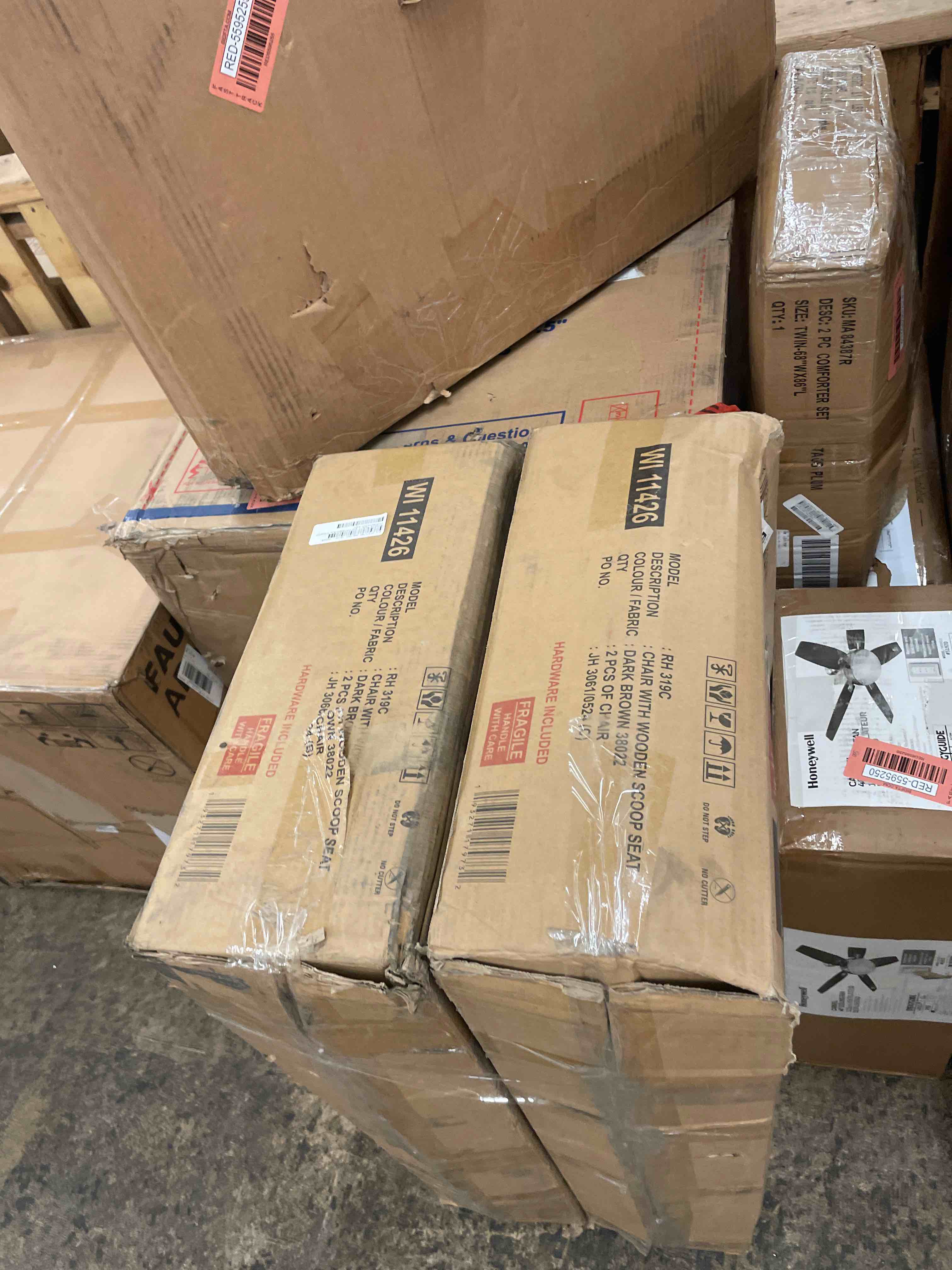 https://s3.amazonaws.com/lotting-images-prod/phillipi/RED5595258_1743552968643.jpeg