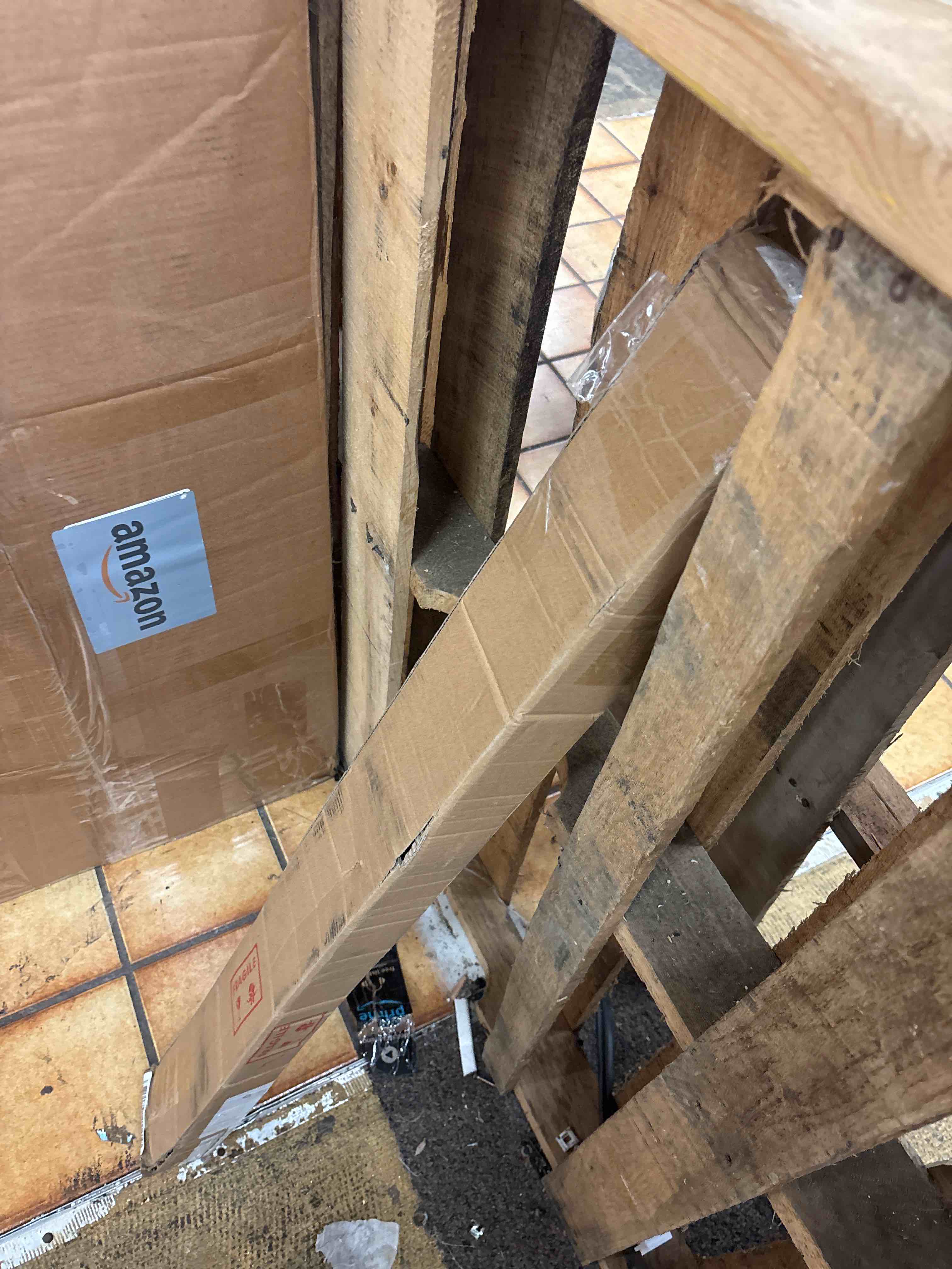 https://s3.amazonaws.com/lotting-images-prod/phillipi/RED5595783_1734581609781.jpeg