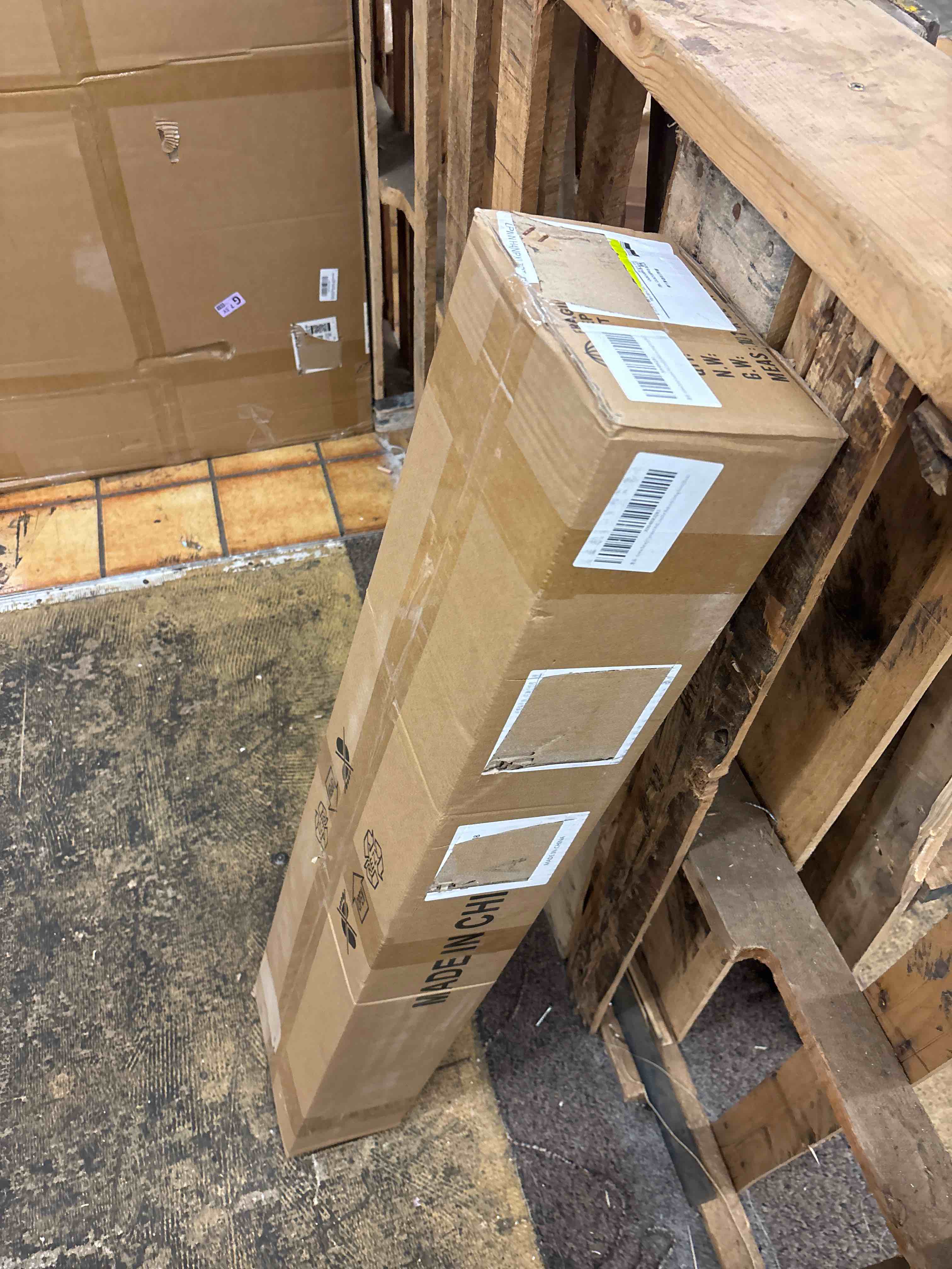 https://s3.amazonaws.com/lotting-images-prod/phillipi/RED5595788_1734582116225.jpeg