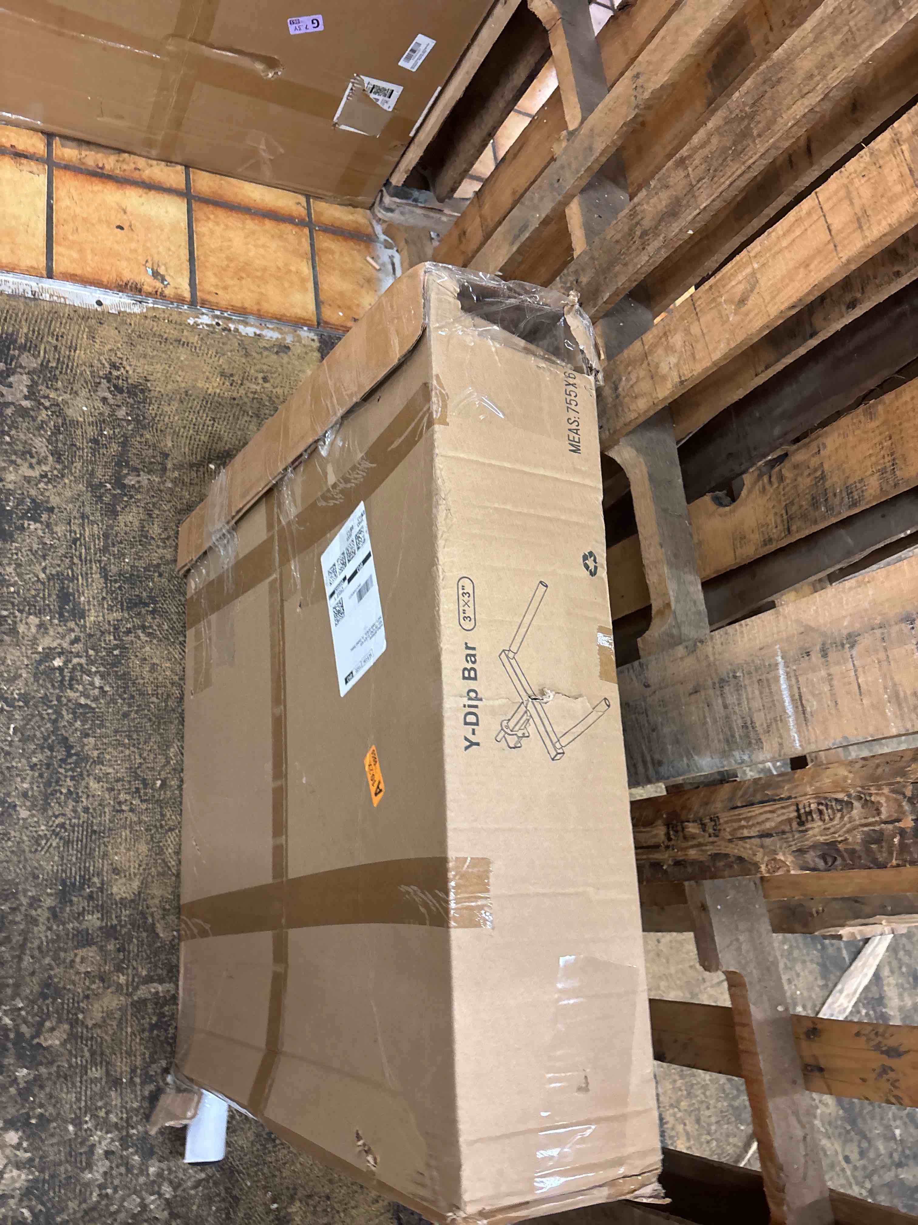 https://s3.amazonaws.com/lotting-images-prod/phillipi/RED5595791_1734582528465.jpeg