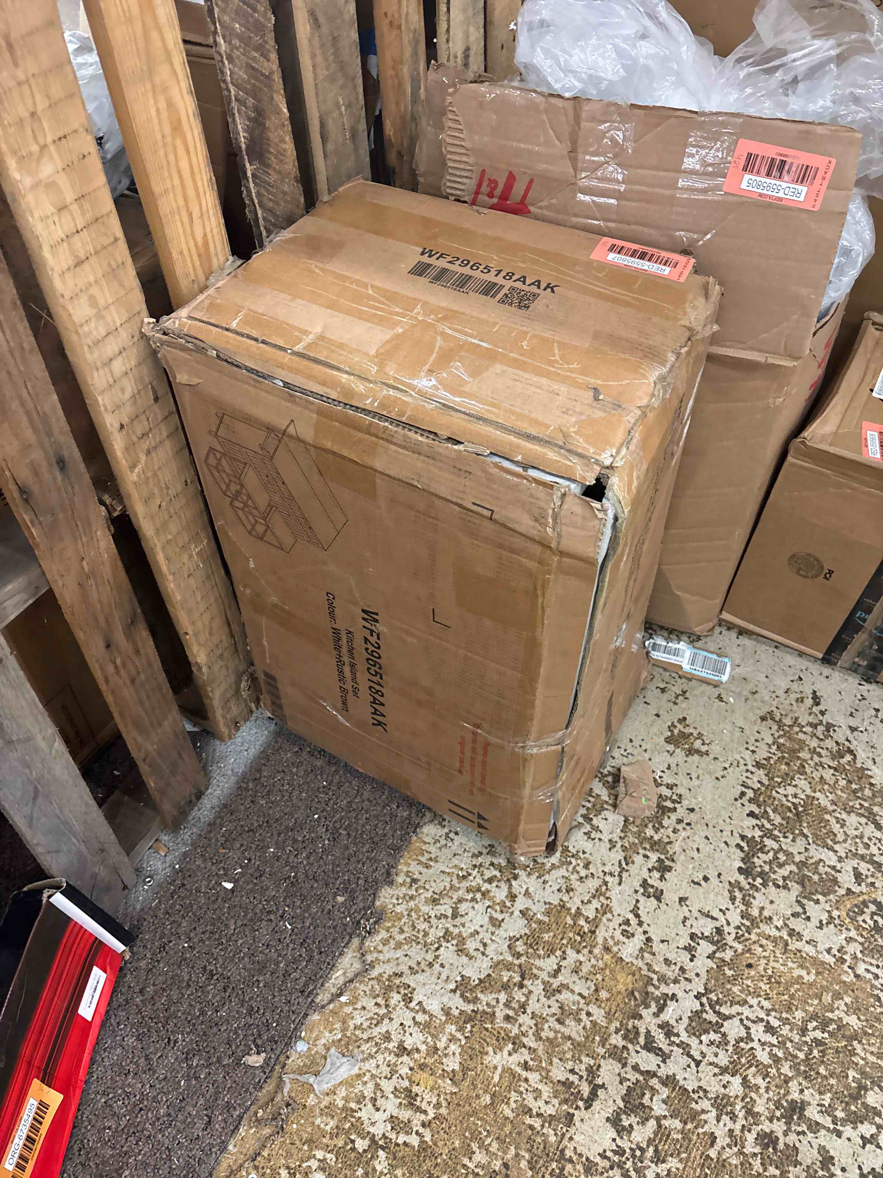 https://s3.amazonaws.com/lotting-images-prod/phillipi/RED5595807_1735244339781.jpeg