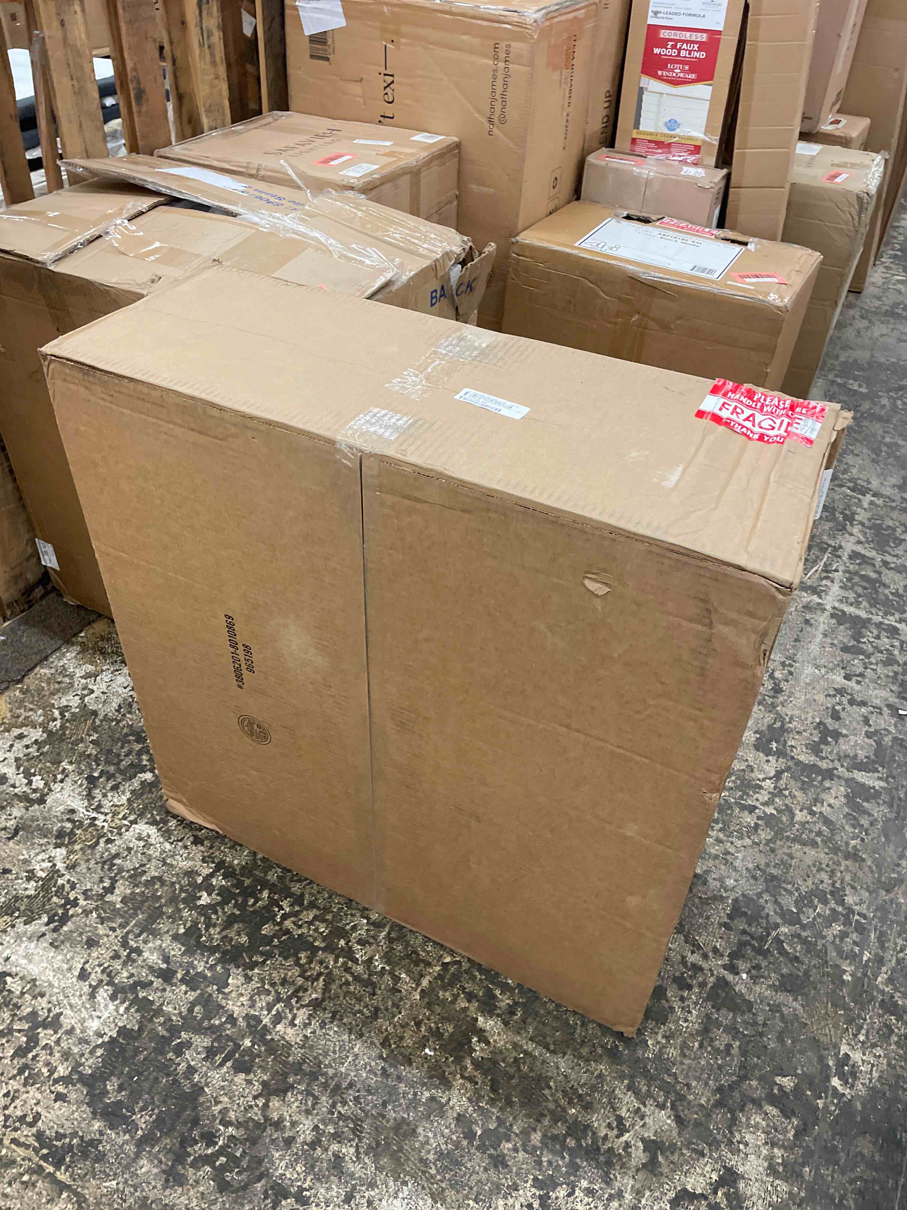 https://s3.amazonaws.com/lotting-images-prod/phillipi/RED5596194_1736464814190.jpeg