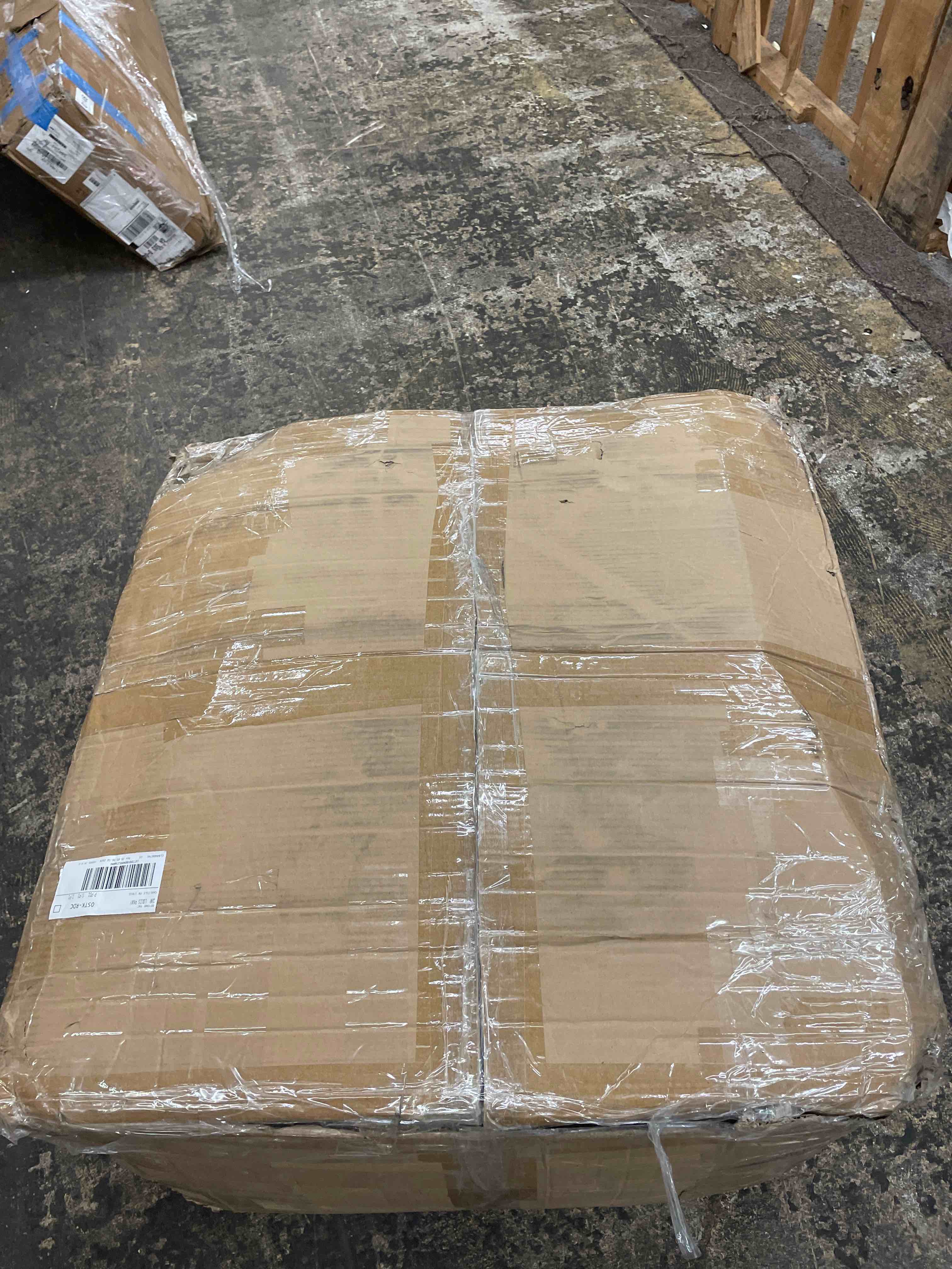 https://s3.amazonaws.com/lotting-images-prod/phillipi/RED5596226_1736459527705.jpeg